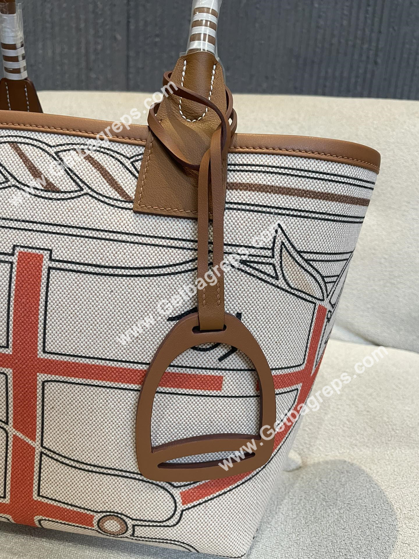 Hermes Steeple 25 Bag-010