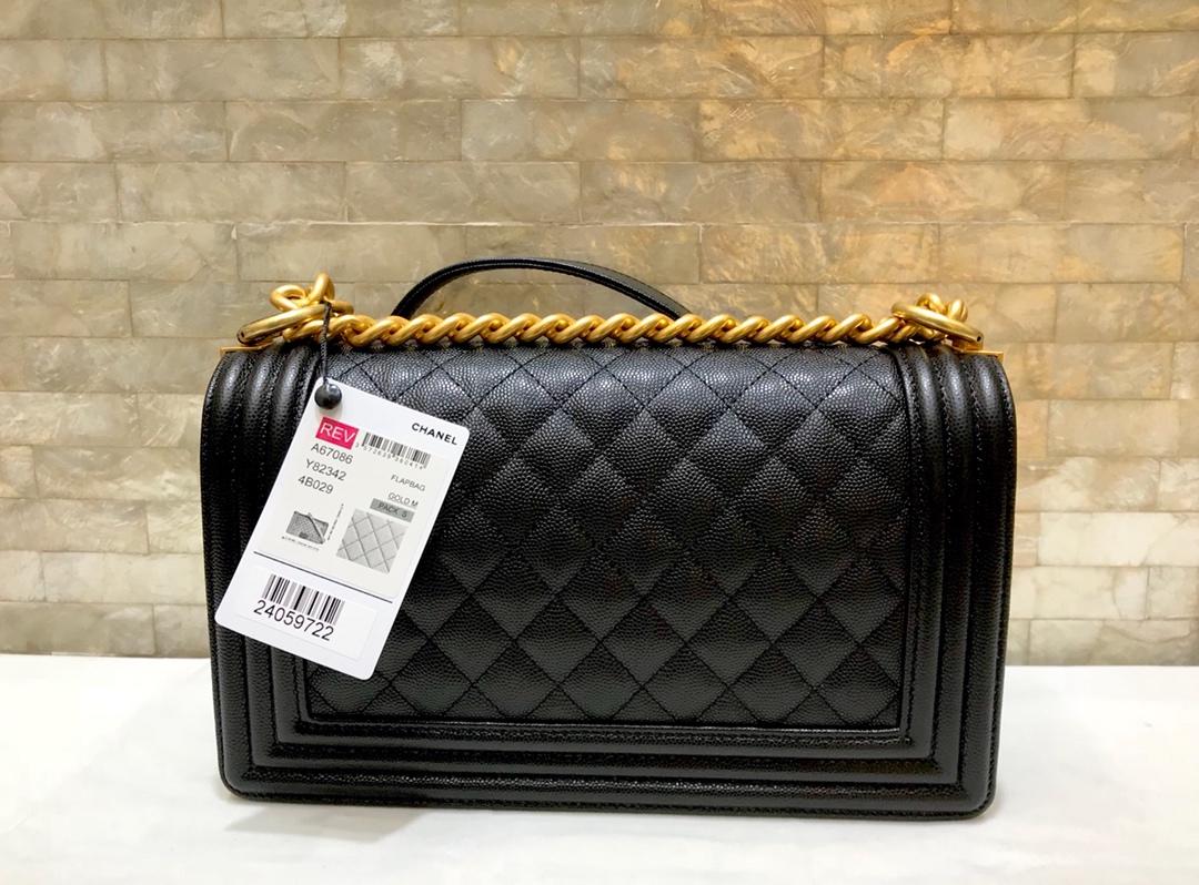 High Quality Chanel Boy Chanel Handbag Black Grained Calfskin Gold-Tone Metal