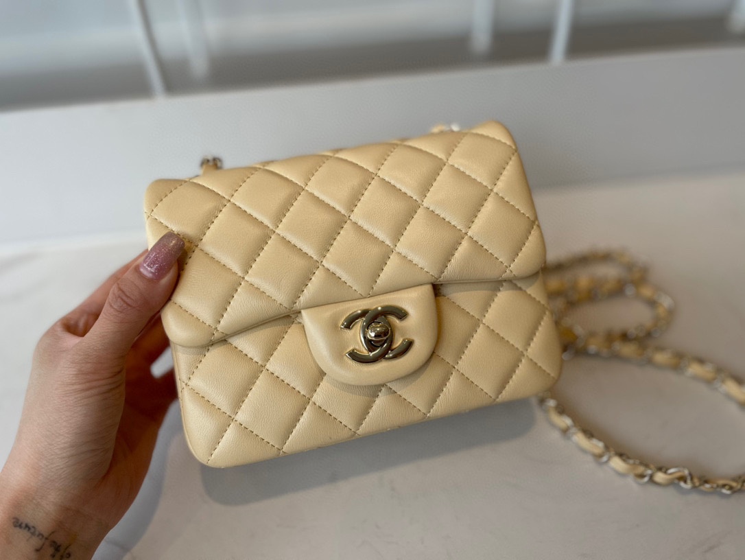 Hot Sale Chanel Classic Flap Sheepskin Small Shoulder Bag 17cm Best Gift Replica Yellow With Gold