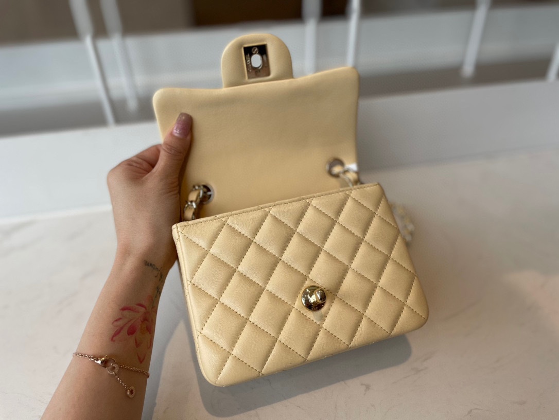 Hot Sale Chanel Classic Flap Sheepskin Small Shoulder Bag 17cm Best Gift Replica Yellow With Gold