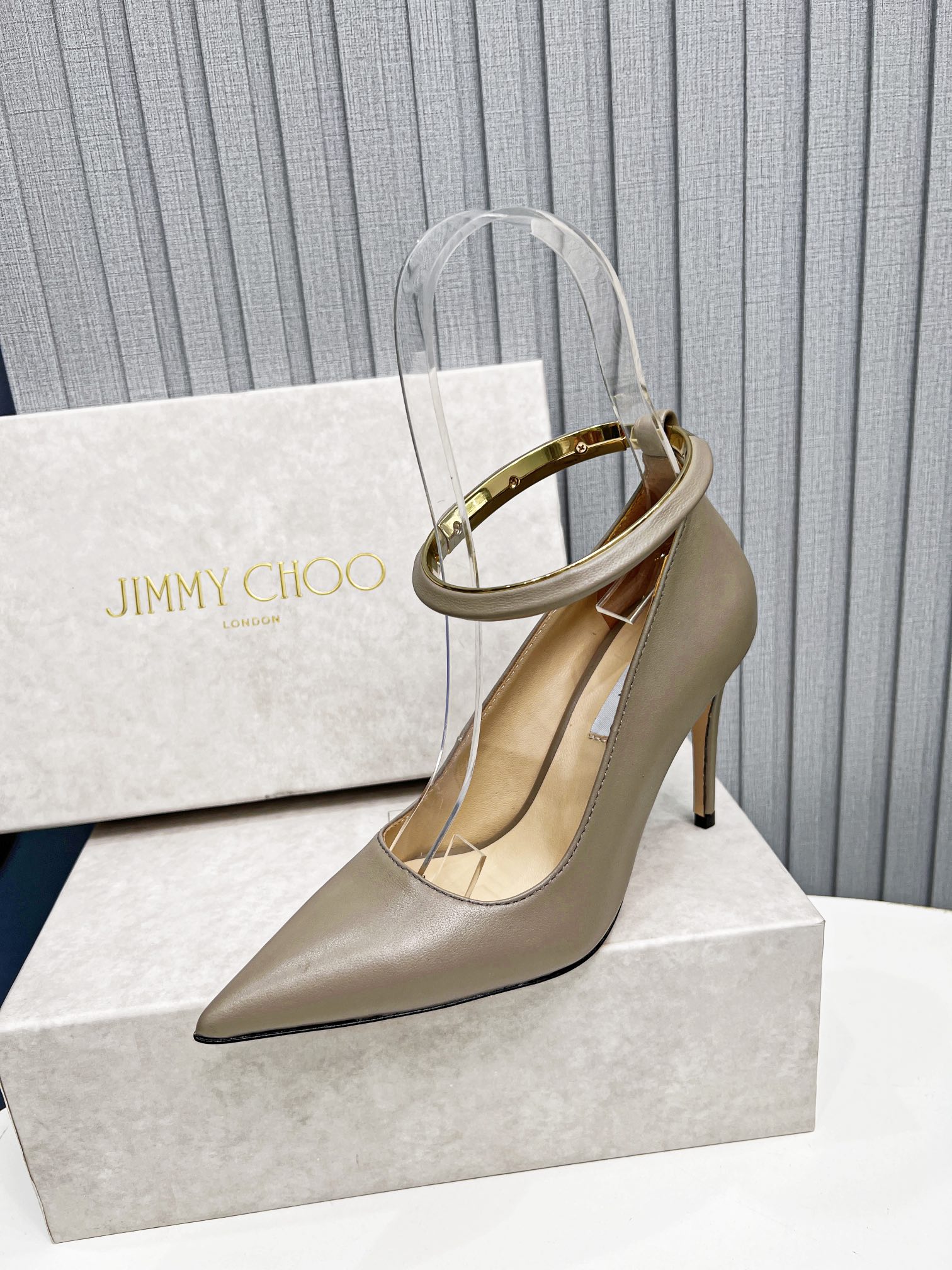 Jimmy Choo Women Pumps-0002