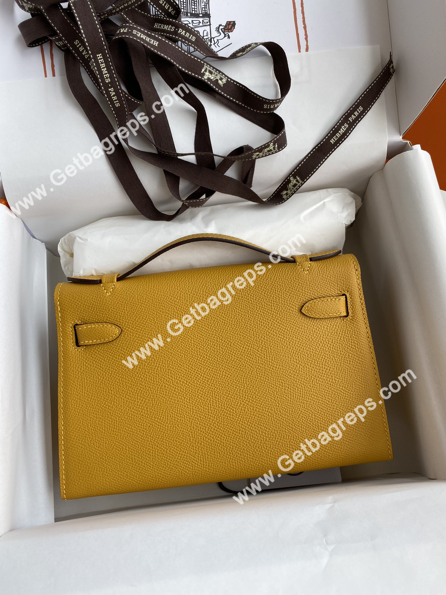 Kelly 22cm Epsom Amber With Gold