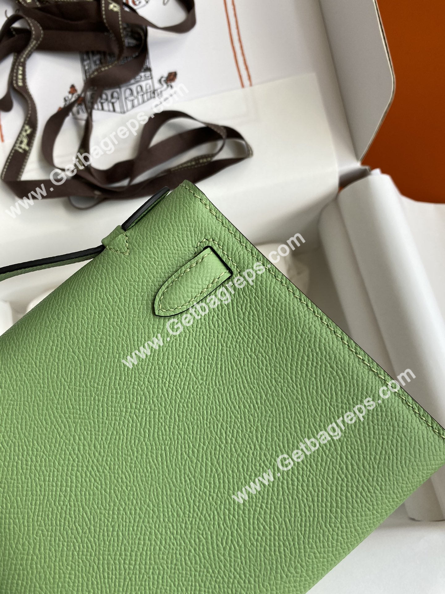 Kelly 22cm Epsom Avocado Green With Gold