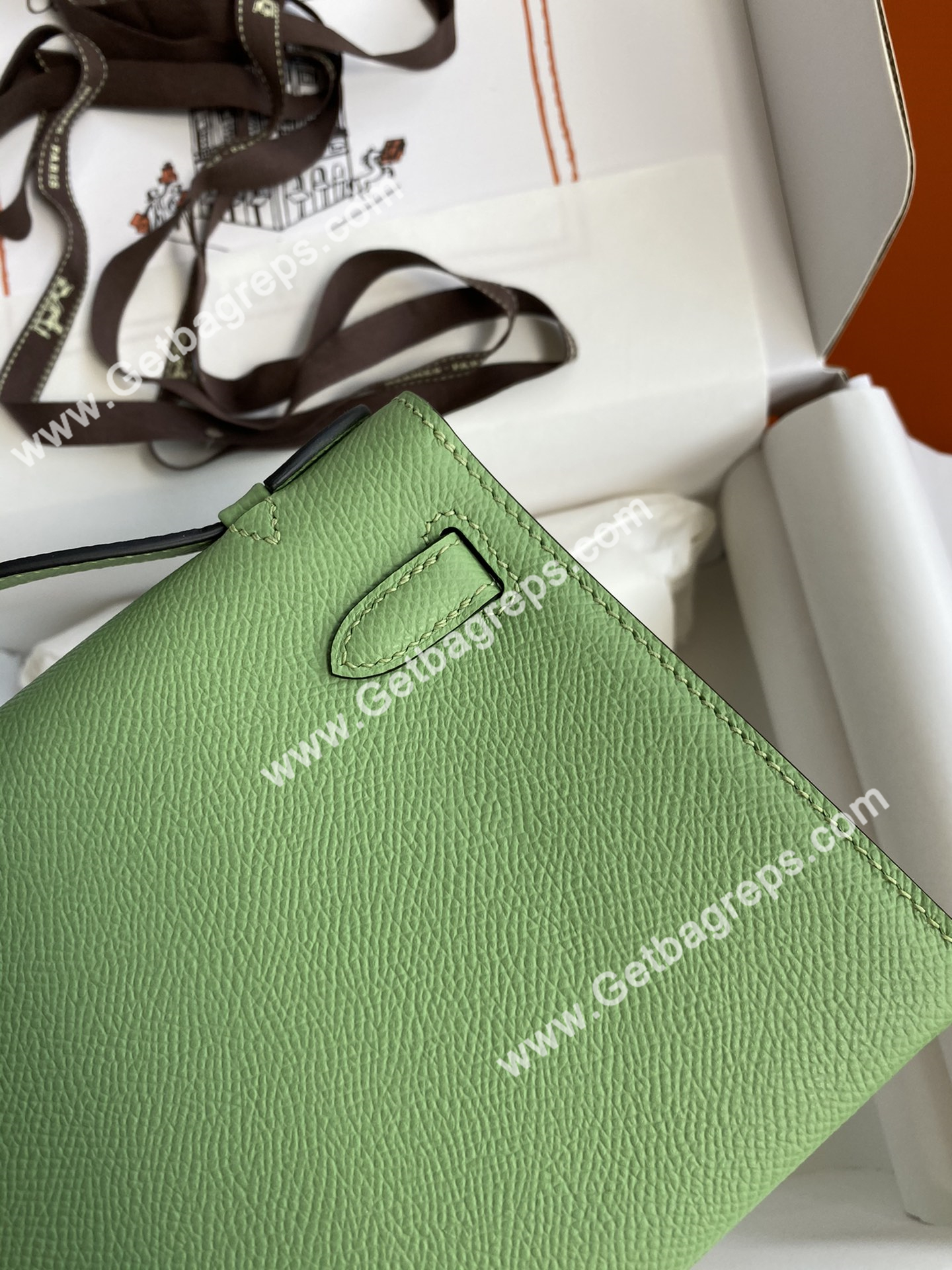 Kelly 22cm Epsom Avocado Green With Silver