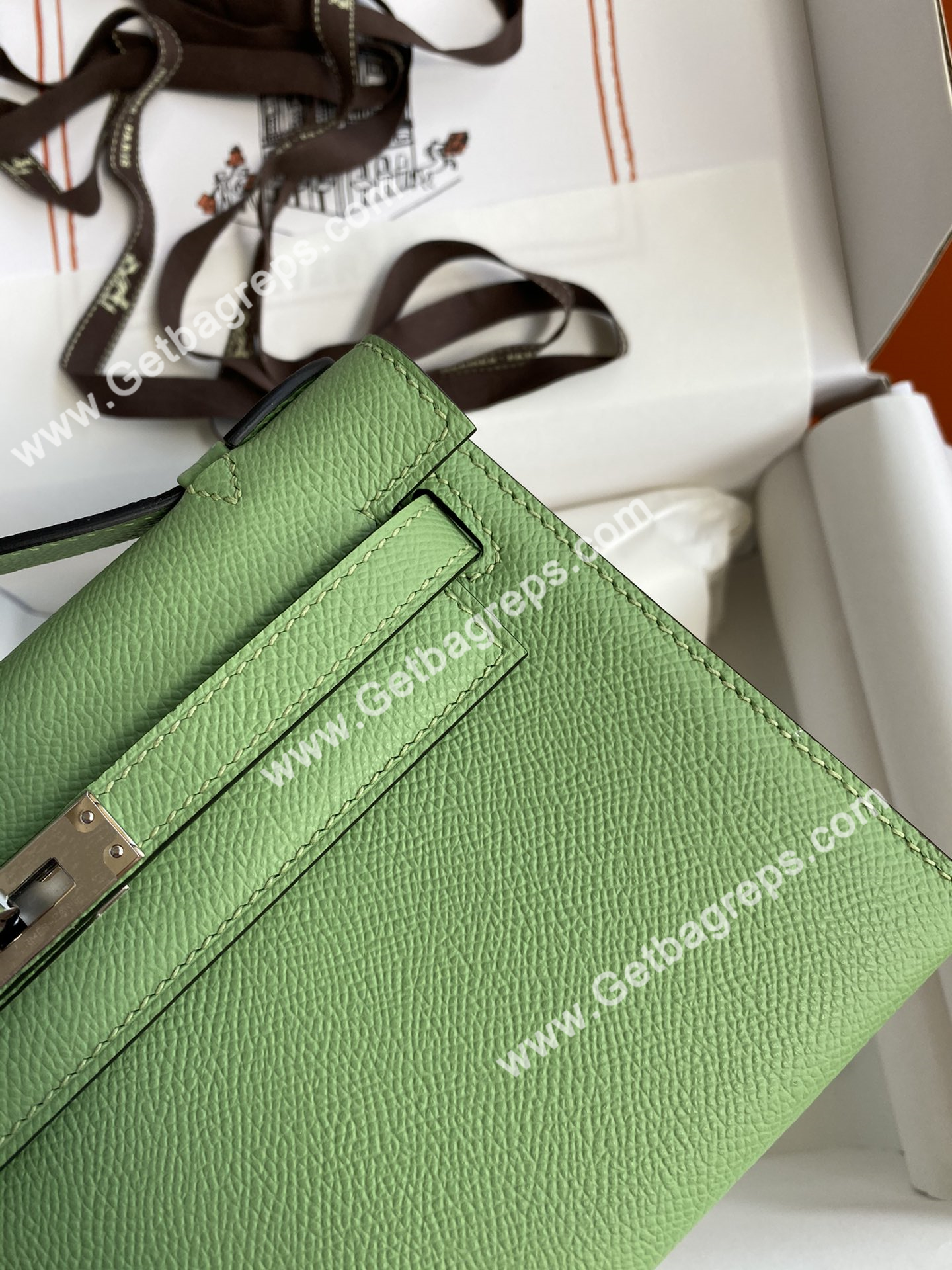 Kelly 22cm Epsom Avocado Green With Silver