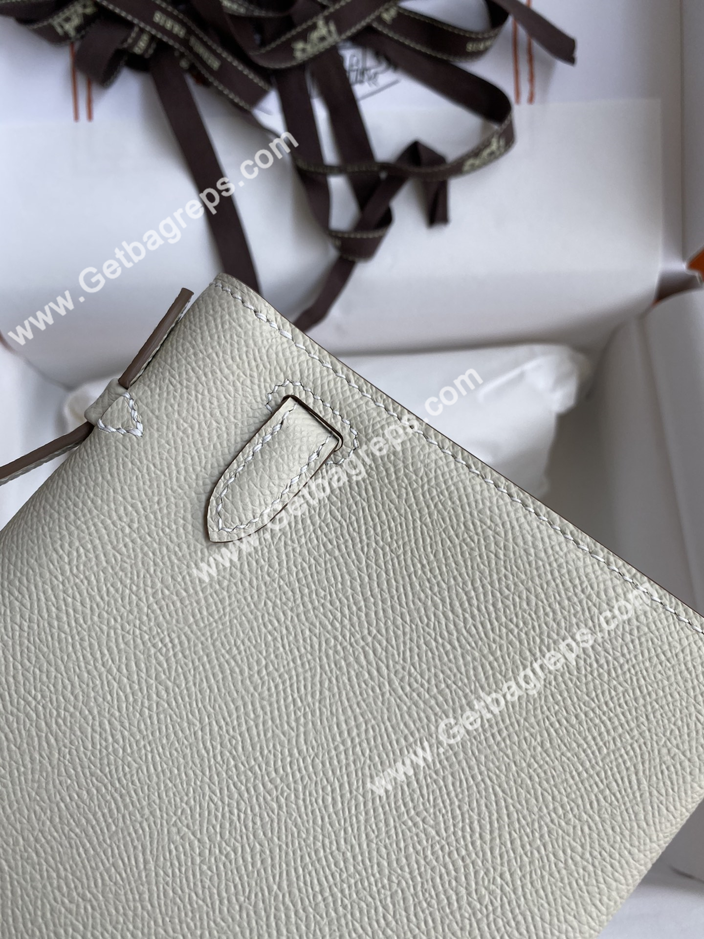 Kelly 22cm Epsom Milkshake Whitey With Silver