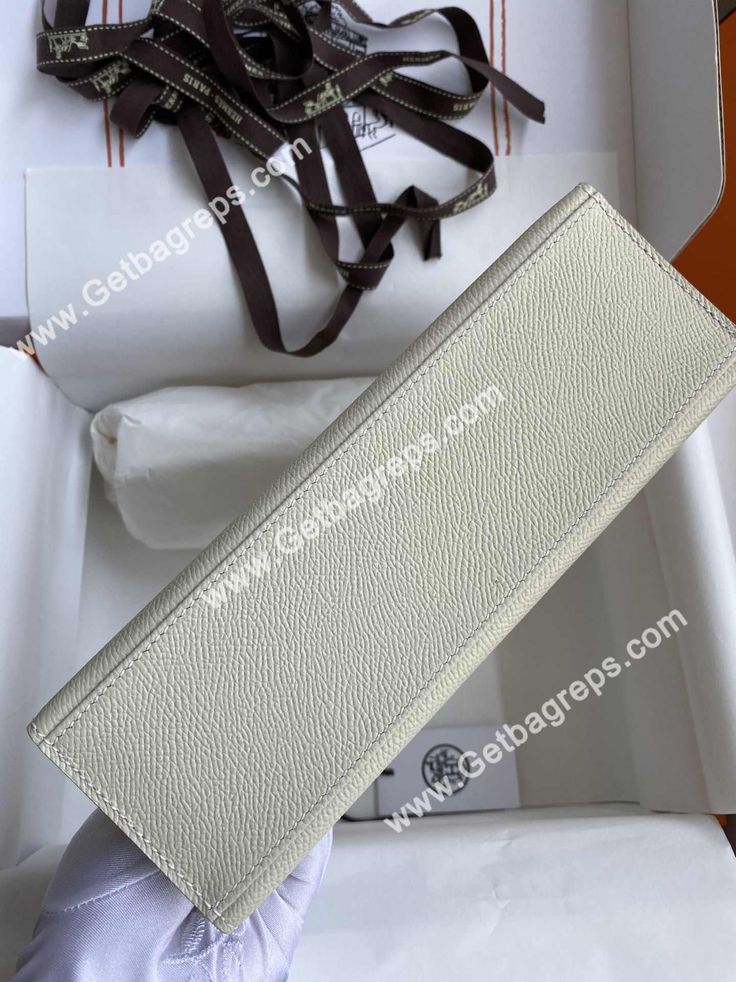 Kelly 22cm Epsom Milkshake Whitey With Silver
