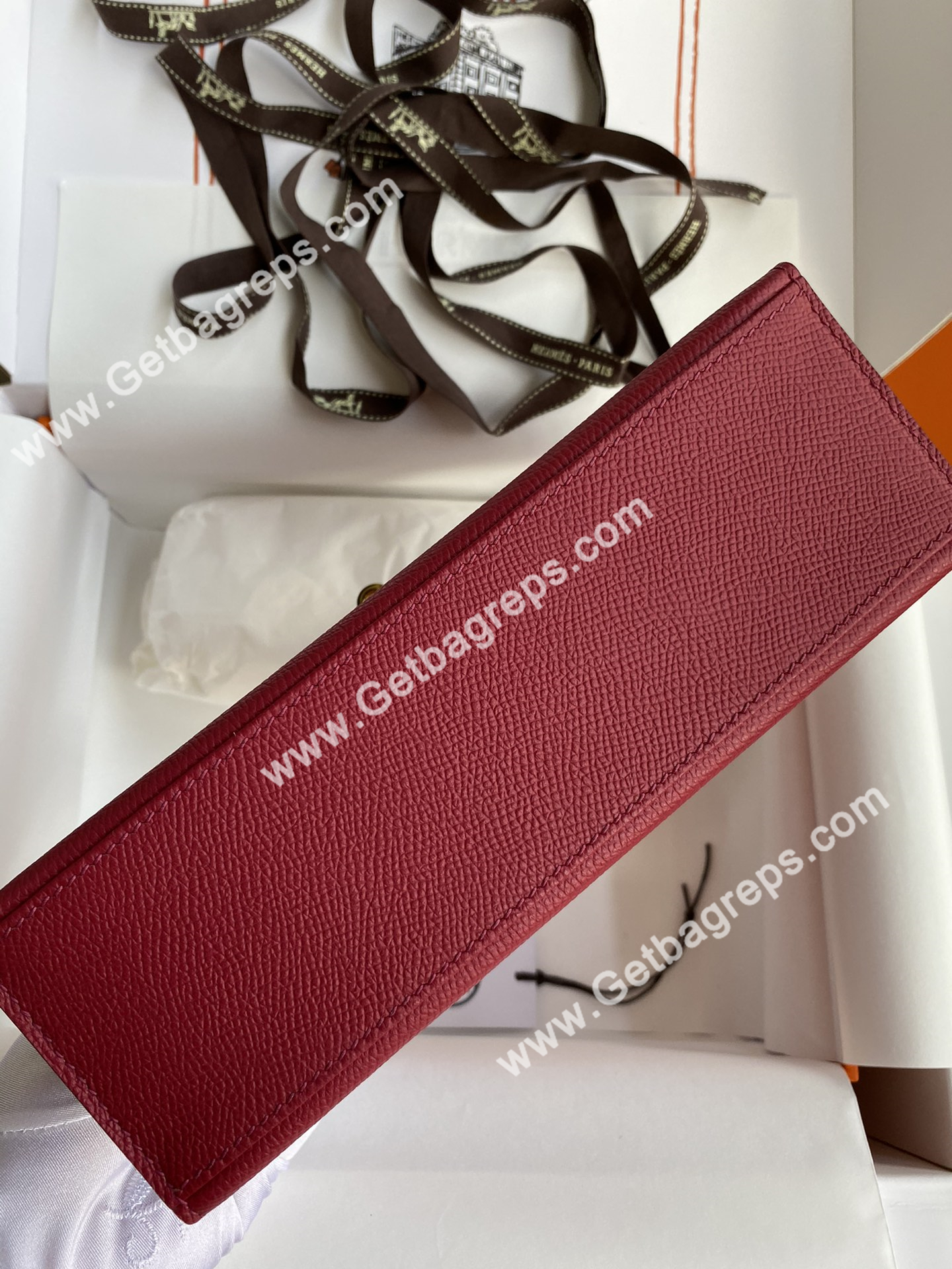 Kelly 22cm Epsom Ruby With Gold