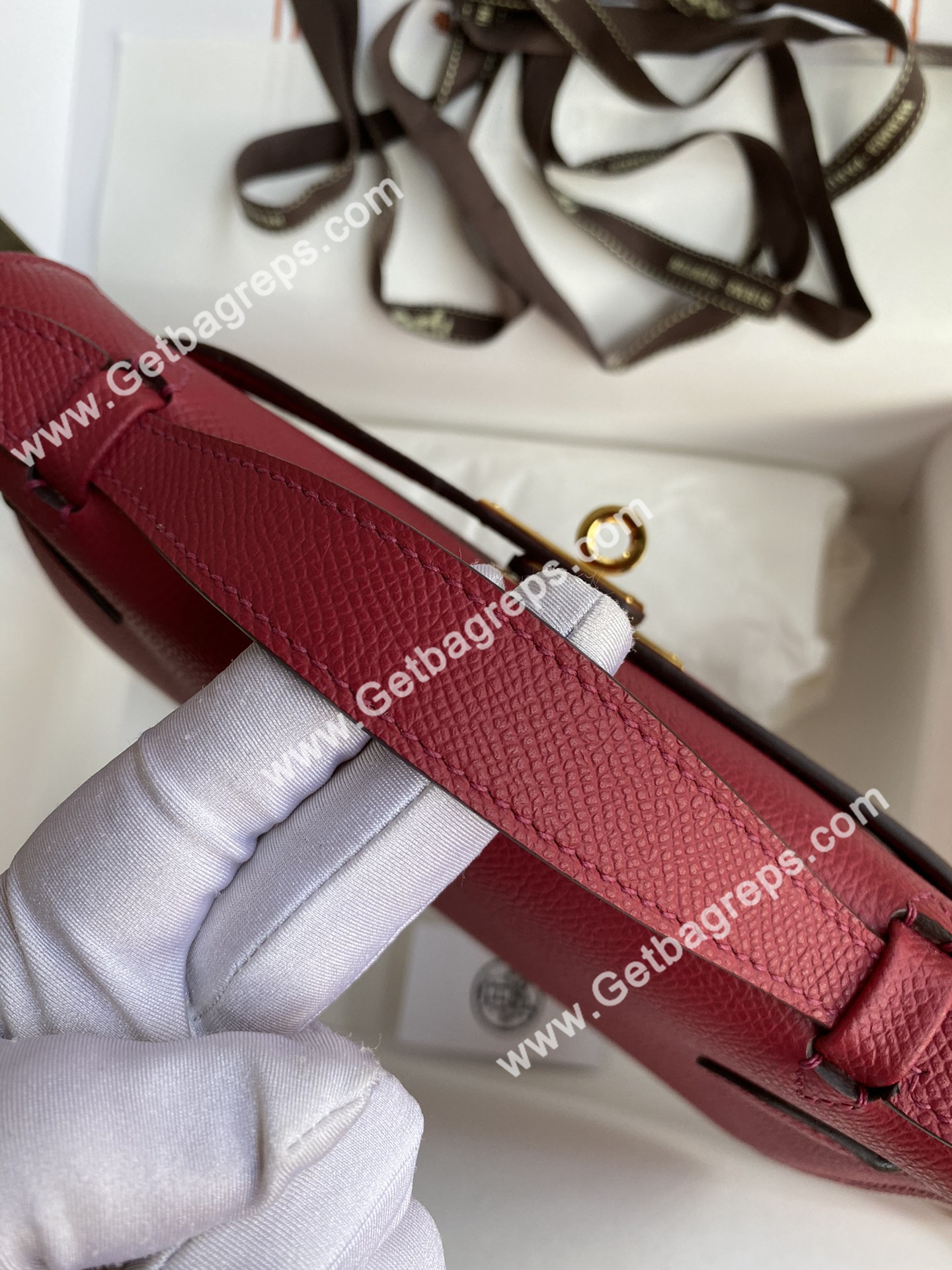 Kelly 22cm Epsom Ruby With Gold