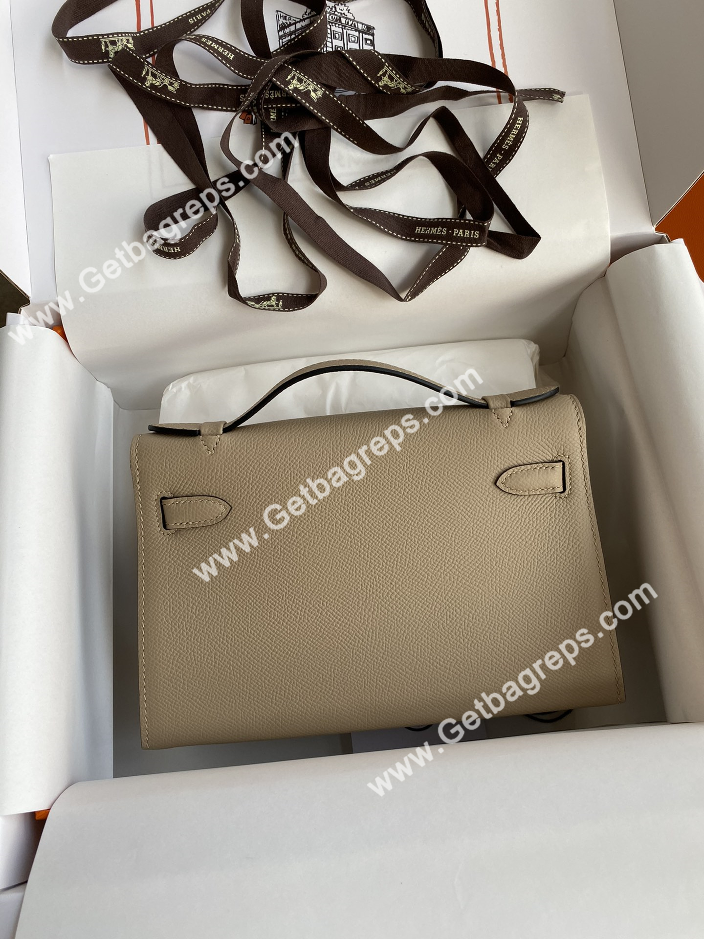 Kelly 22cm Epsom Spotted Dove Grey With Gold