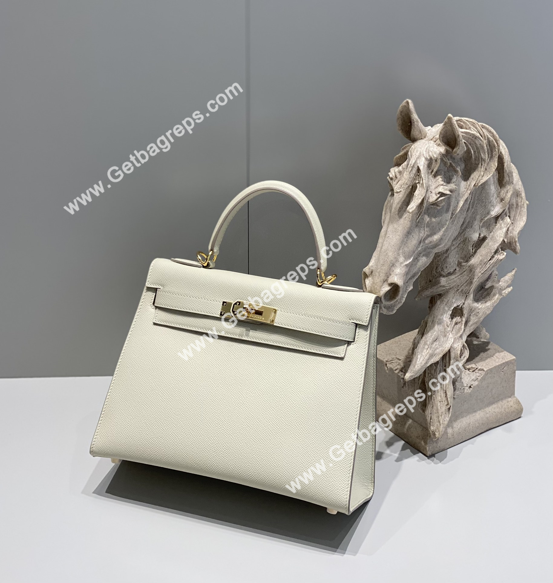 Kelly 28cm Epsom Milkshake white With Gold