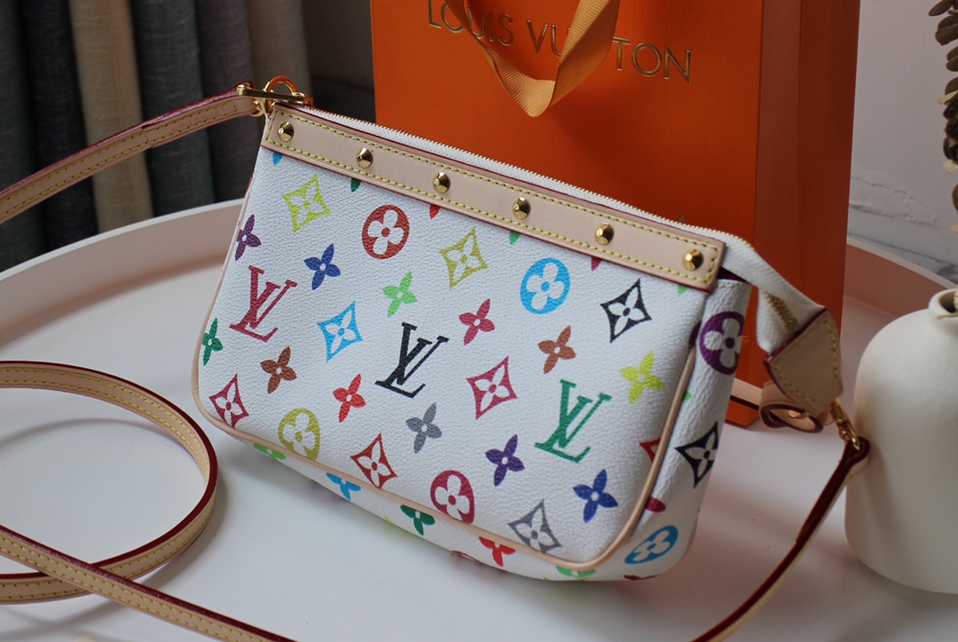 LOUIS VUITTON M92649 Monogram Multi Pochette Accessoires Hand Bag Pouch 