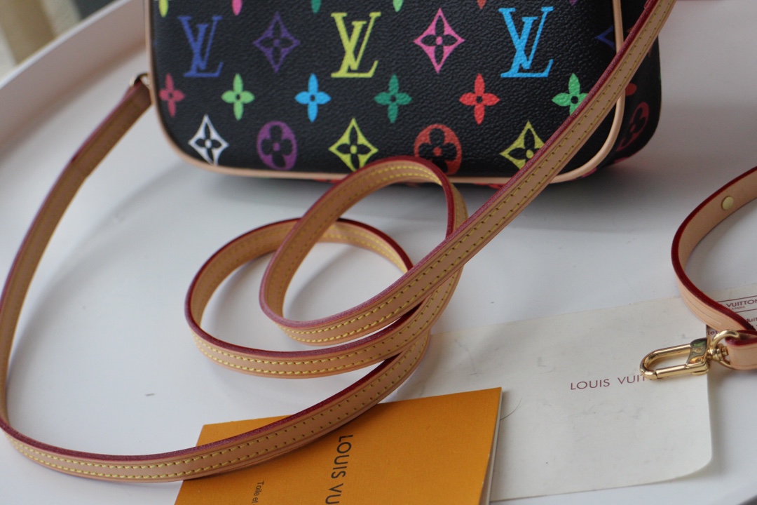 LOUIS VUITTON M92649 Monogram Multi Pochette Accessoires Hand Bag Pouch-1