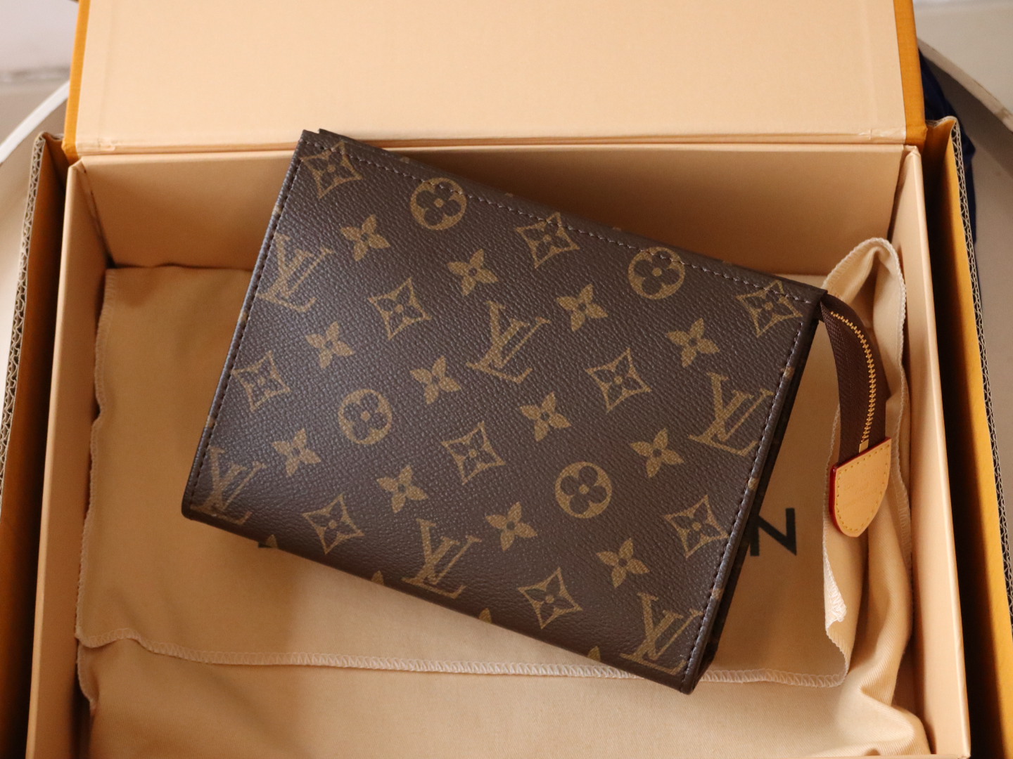 LOUIS VUITTON Monogram Poche Toilette 19 Pouch M47544 