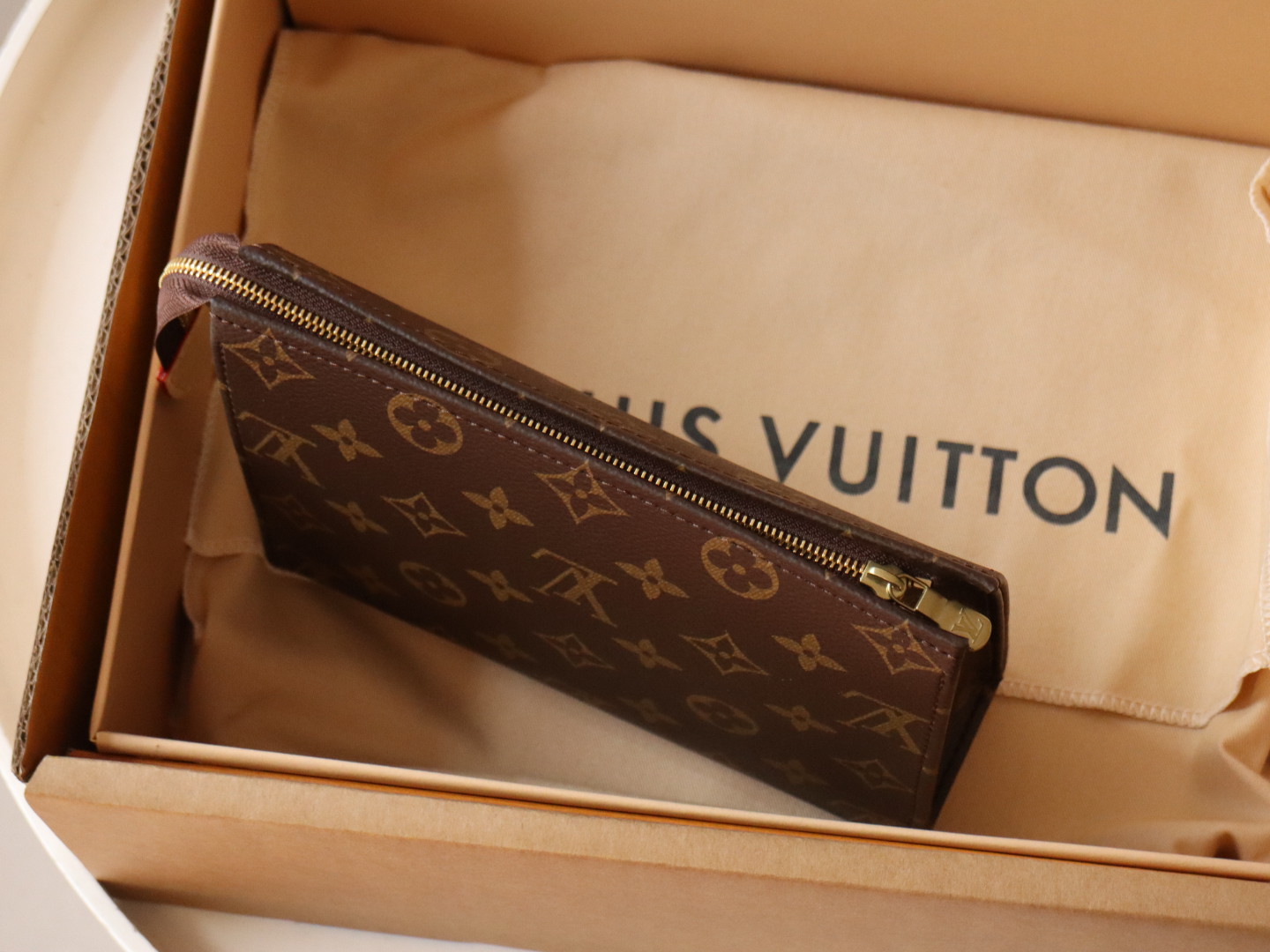 LOUIS VUITTON Monogram Poche Toilette 19 Pouch M47544 