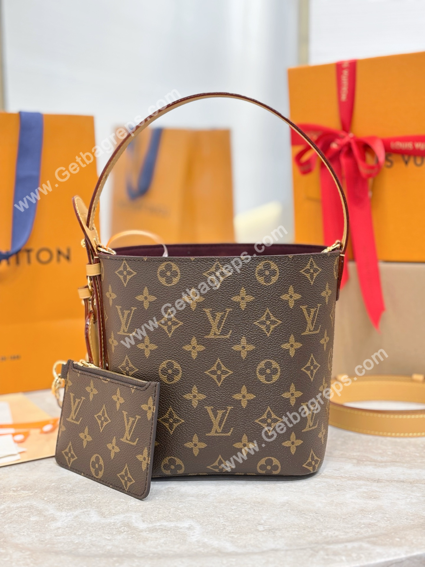 LV M12925 All in Bb Monogram