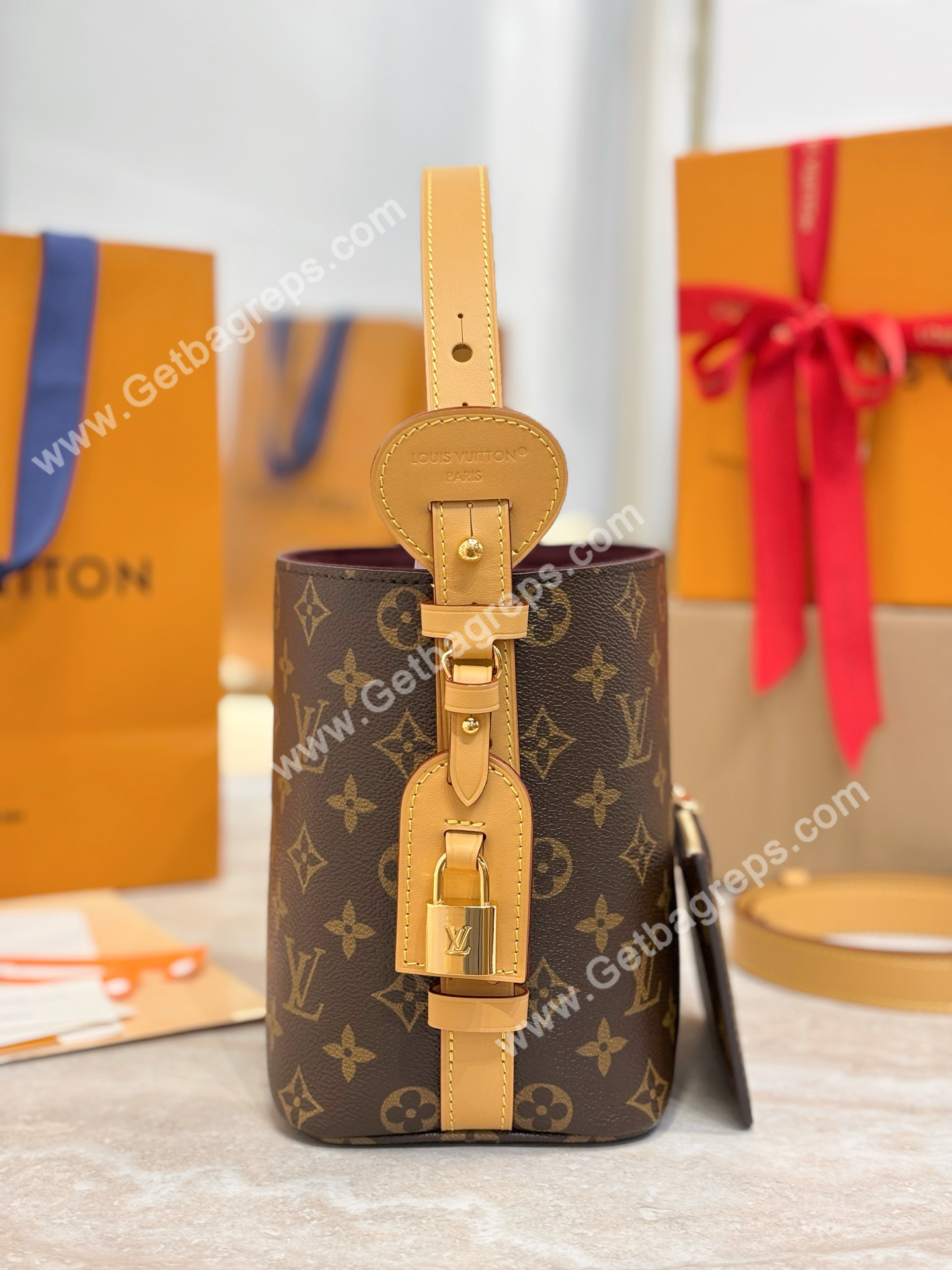 LV M12925 All in Bb Monogram