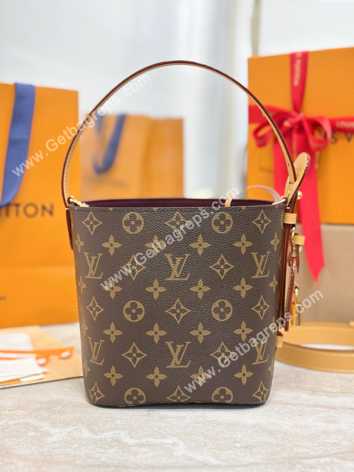 LV M12925 All in Bb Monogram