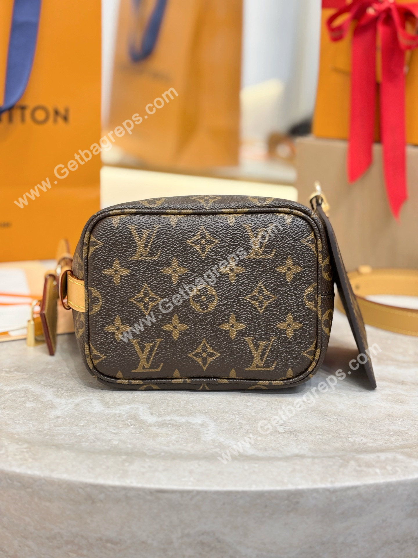 LV M12925 All in Bb Monogram