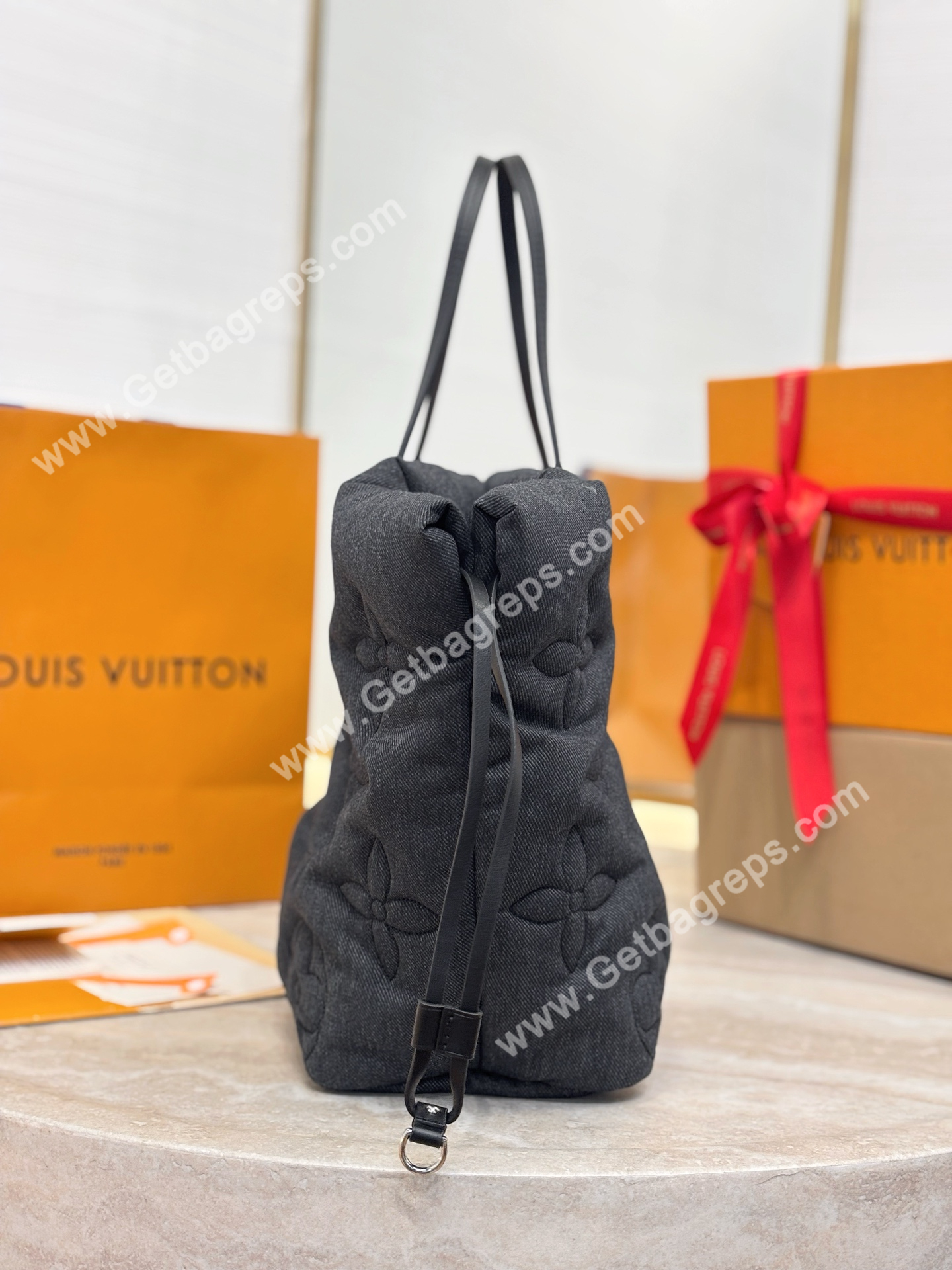 LV M26364 Neverfull Inside Out MM Black Jeans