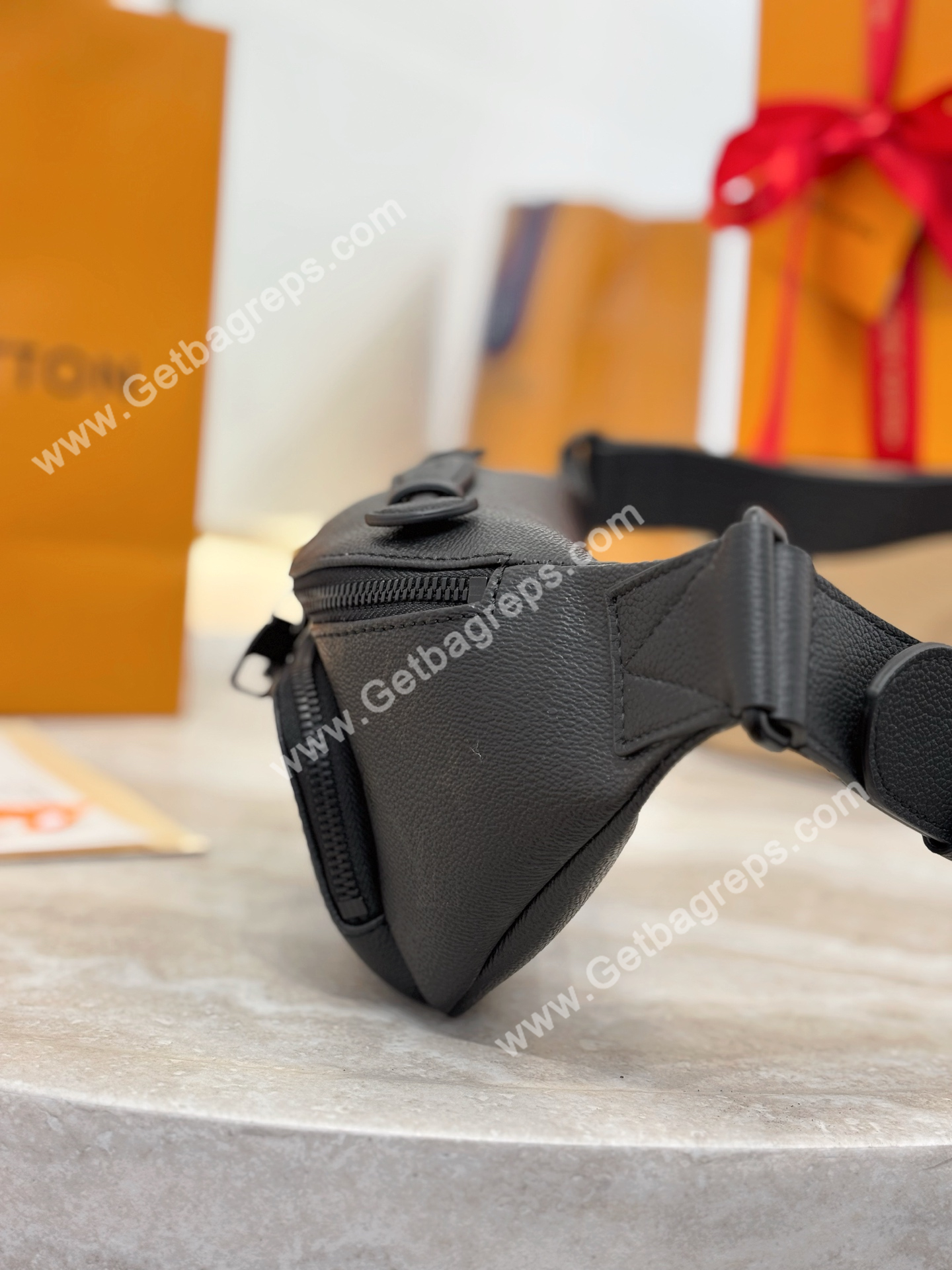 LV M26763 Rush Bumbag Black Monogram Midnight