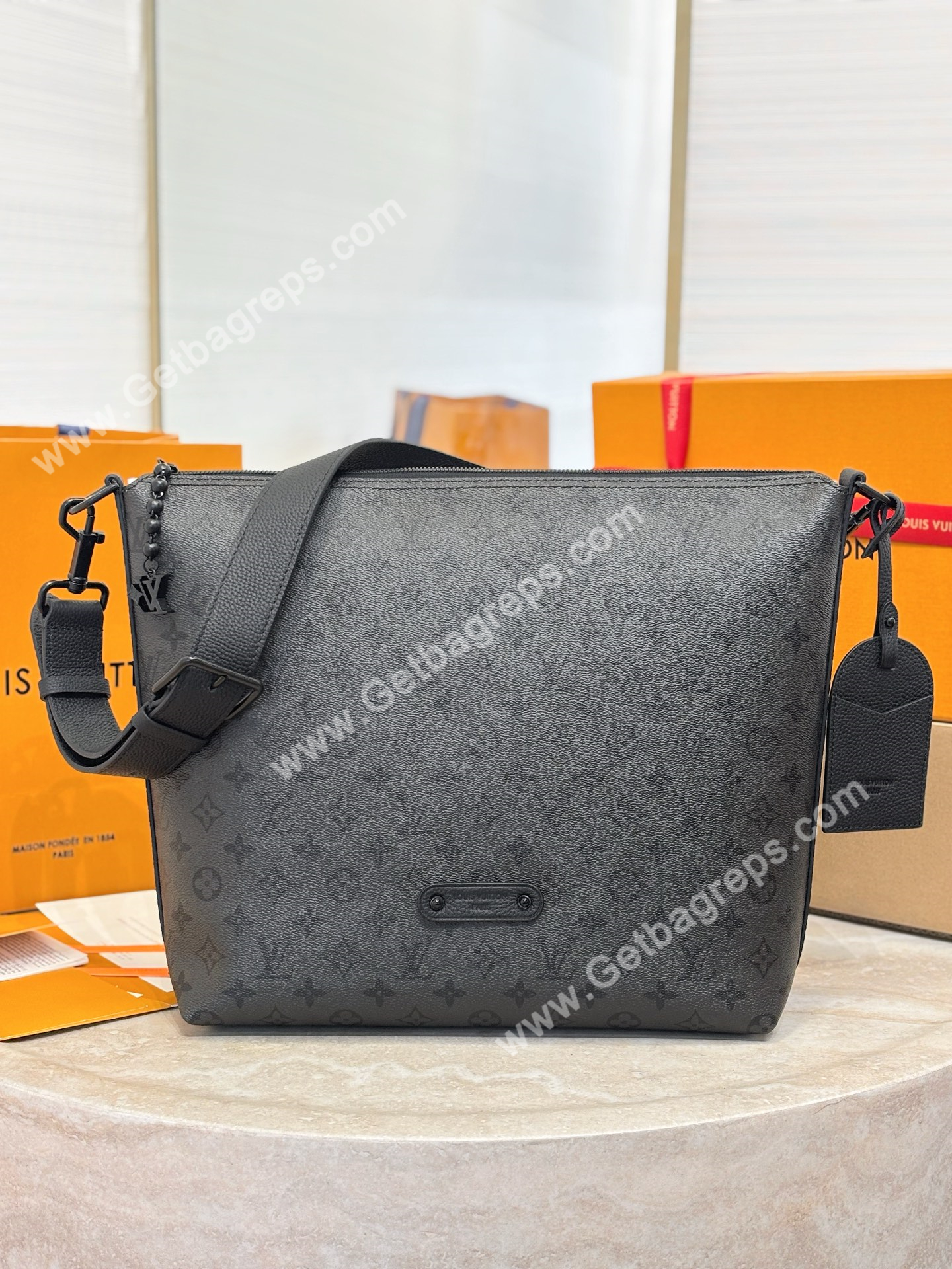 LV M27856 Vagabon Hobo Monogram Midnight