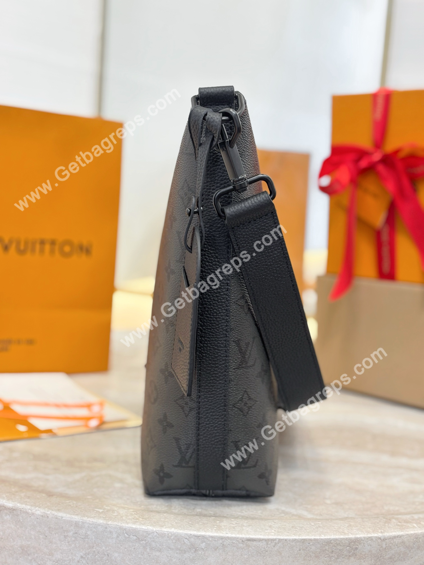 LV M27856 Vagabon Hobo Monogram Midnight