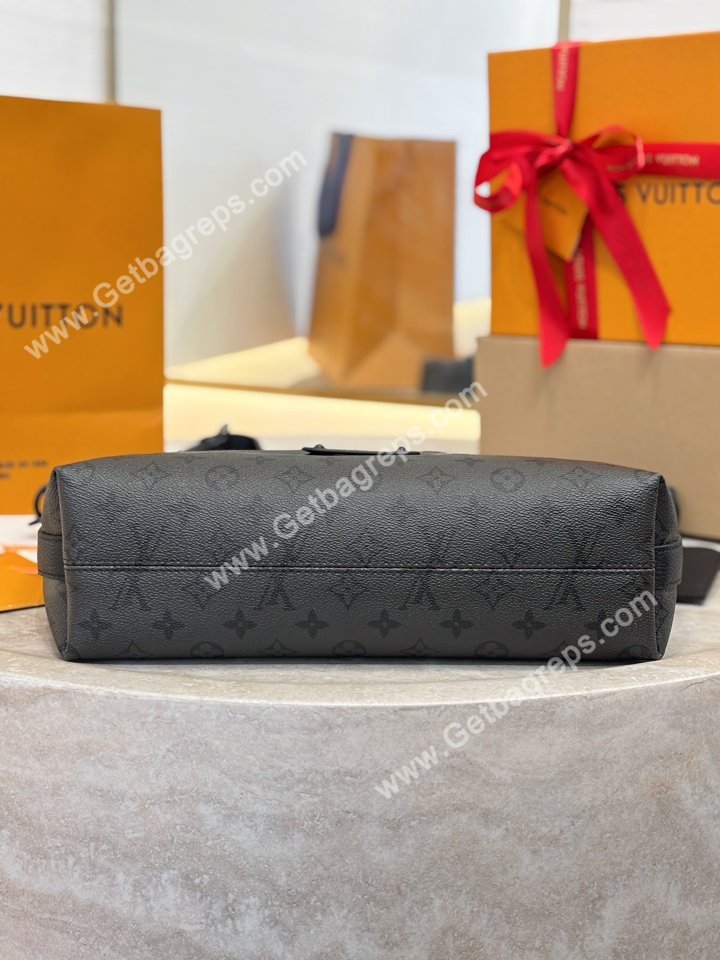 LV M27856 Vagabon Hobo Monogram Midnight