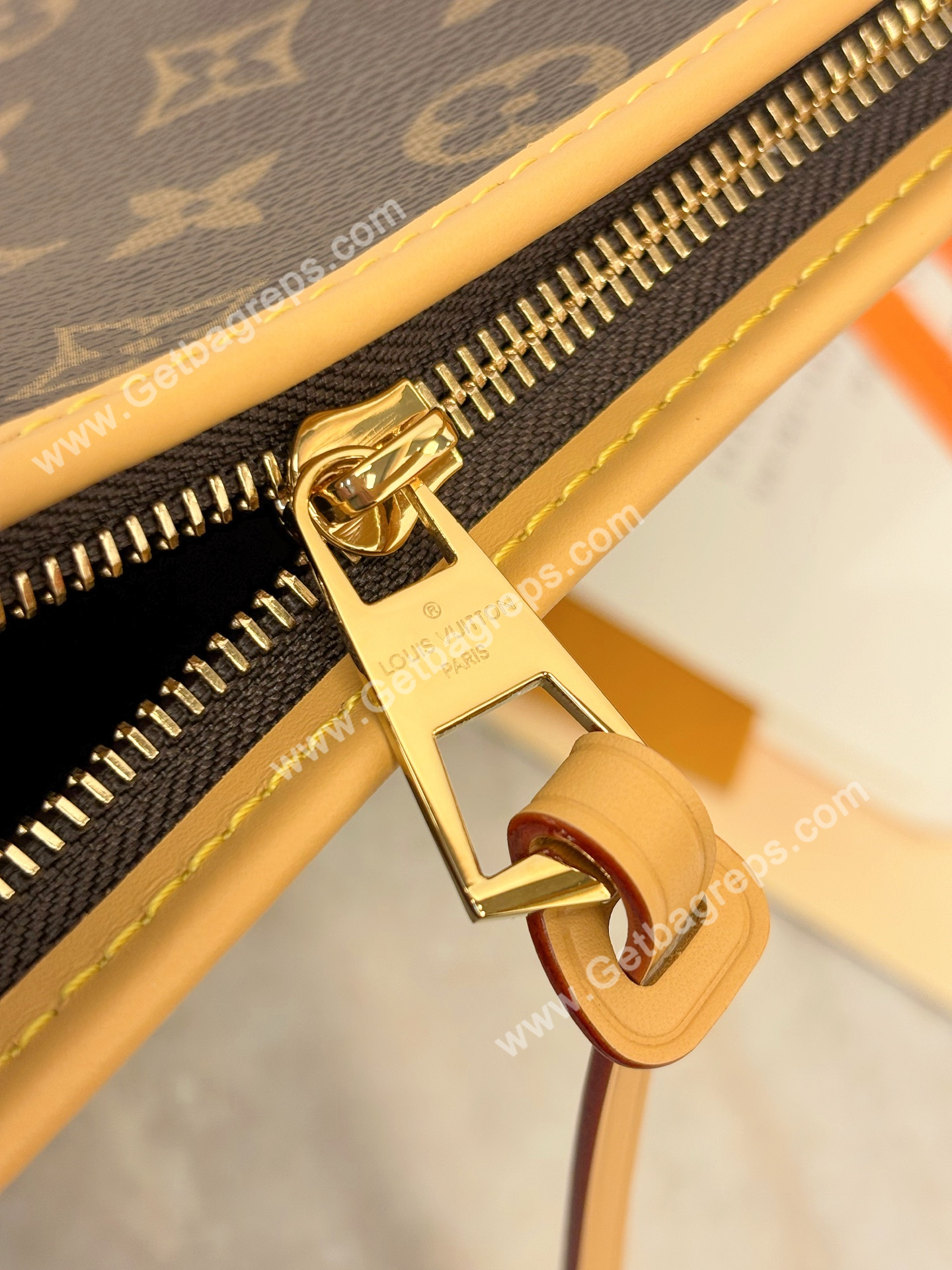 LV M28101 Carryall East West Monogram