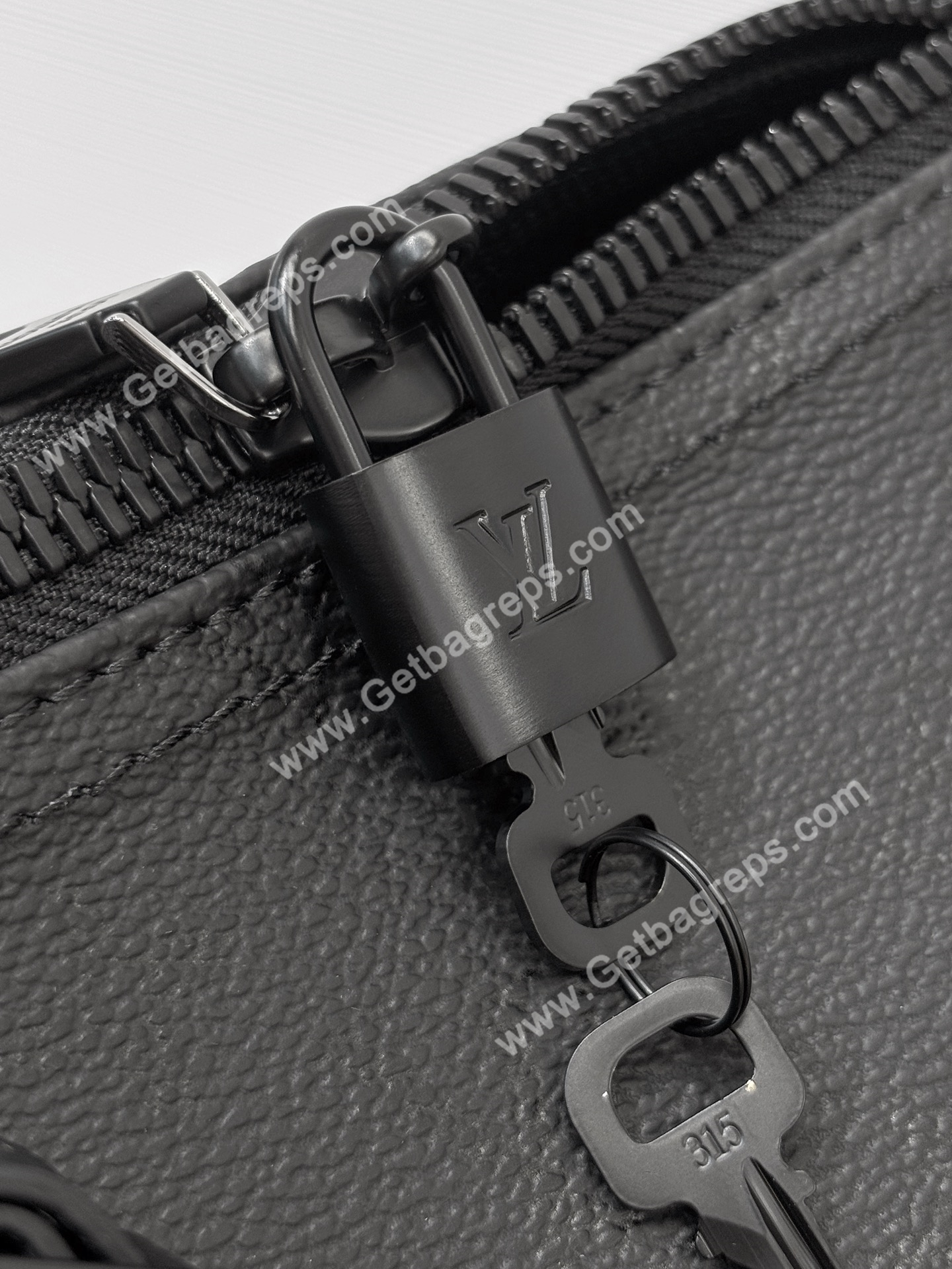 LV M28403 Keepall Bandouliere 45 Black Monogram Midnight