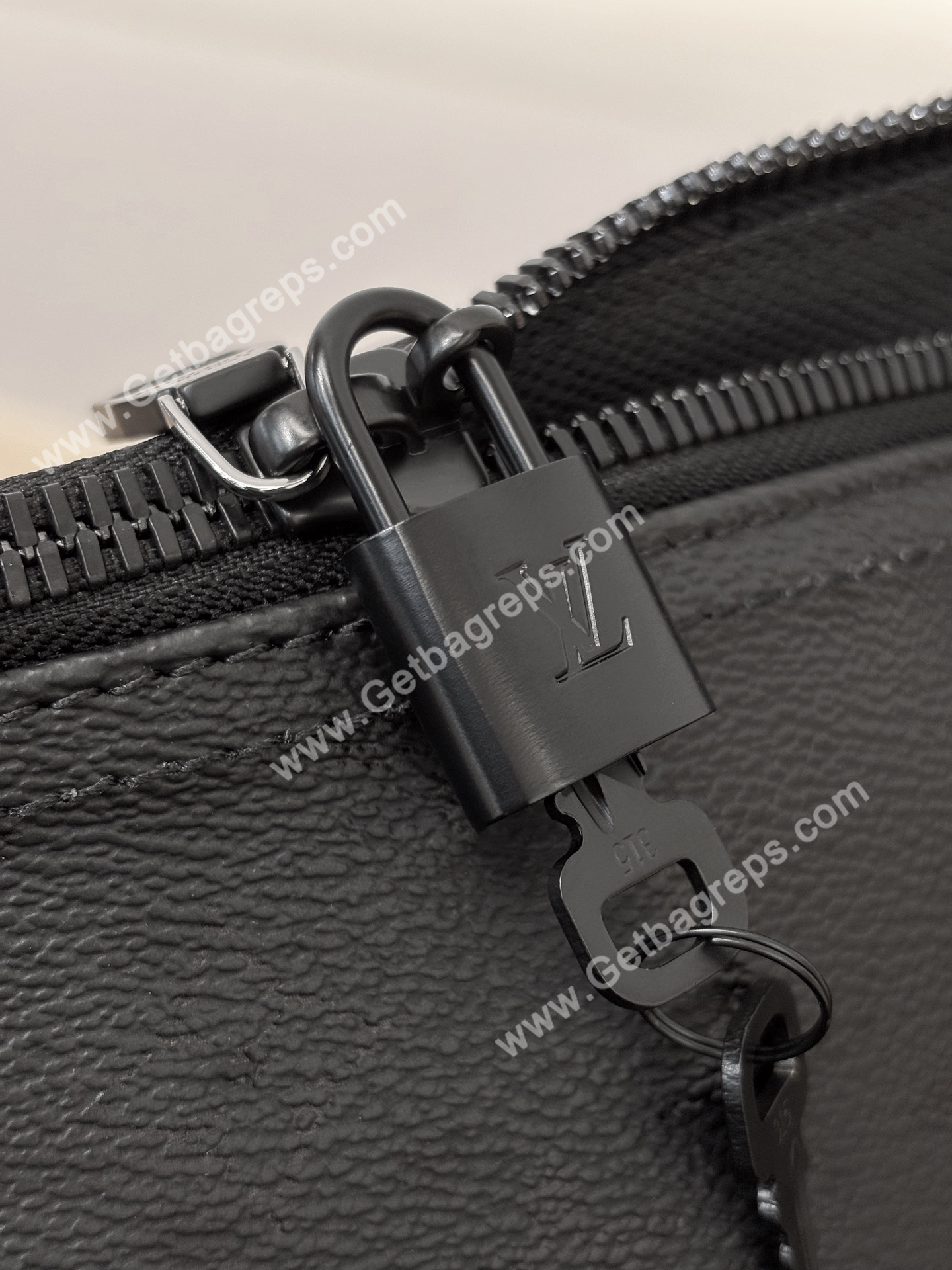 LV M28403 Keepall Bandouliere 55 Black Monogram Midnight