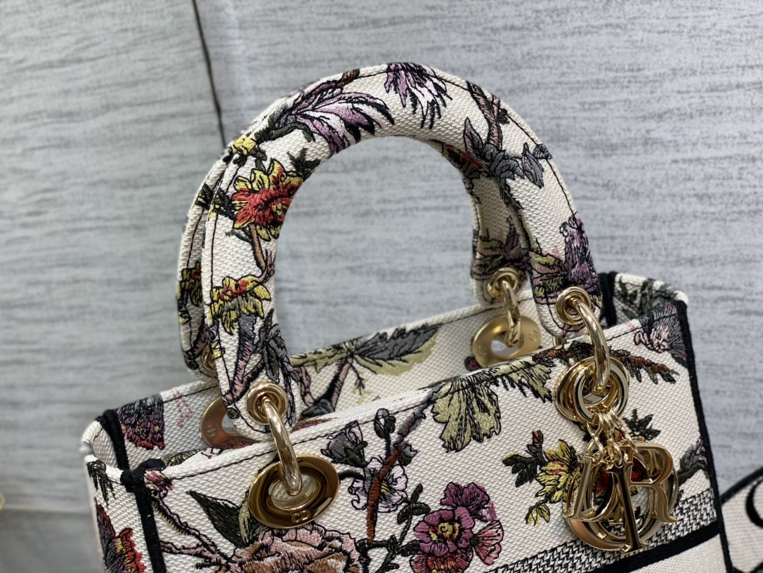 Lady D-Lith Bag Medium Powder White Dior Jardin Botanique Embroidery