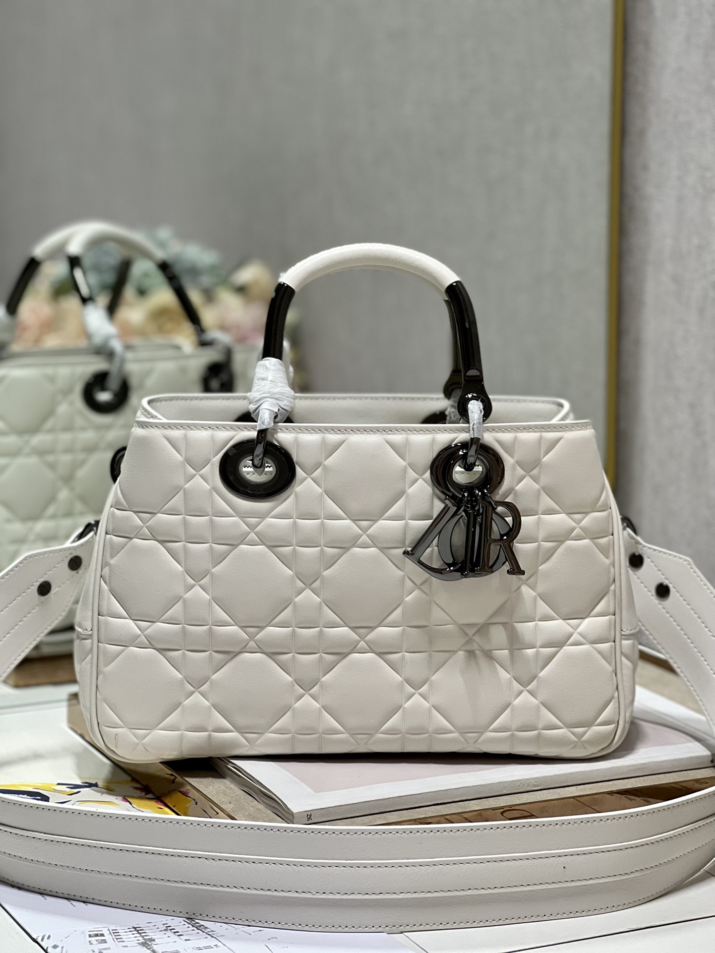 Lady Dior 95.22 Large White Cannage Lambskin With Black Hardware 