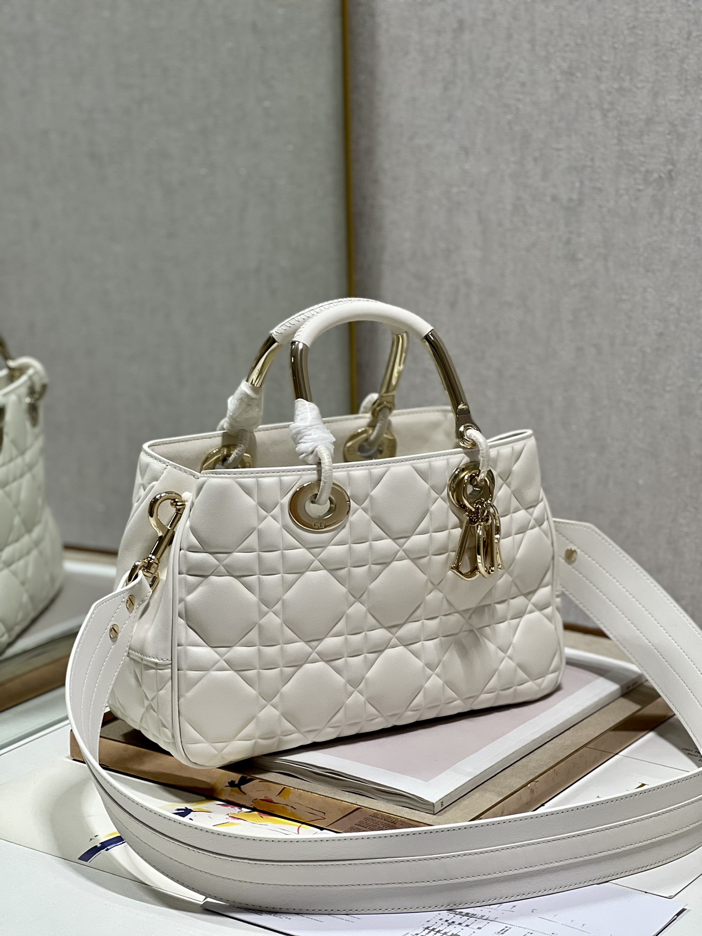 Lady Dior 95.22 Large White Cannage Lambskin With Gold Hardware 