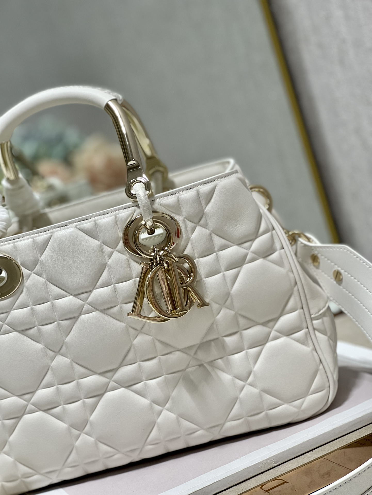 Lady Dior 95.22 Large White Cannage Lambskin With Gold Hardware 