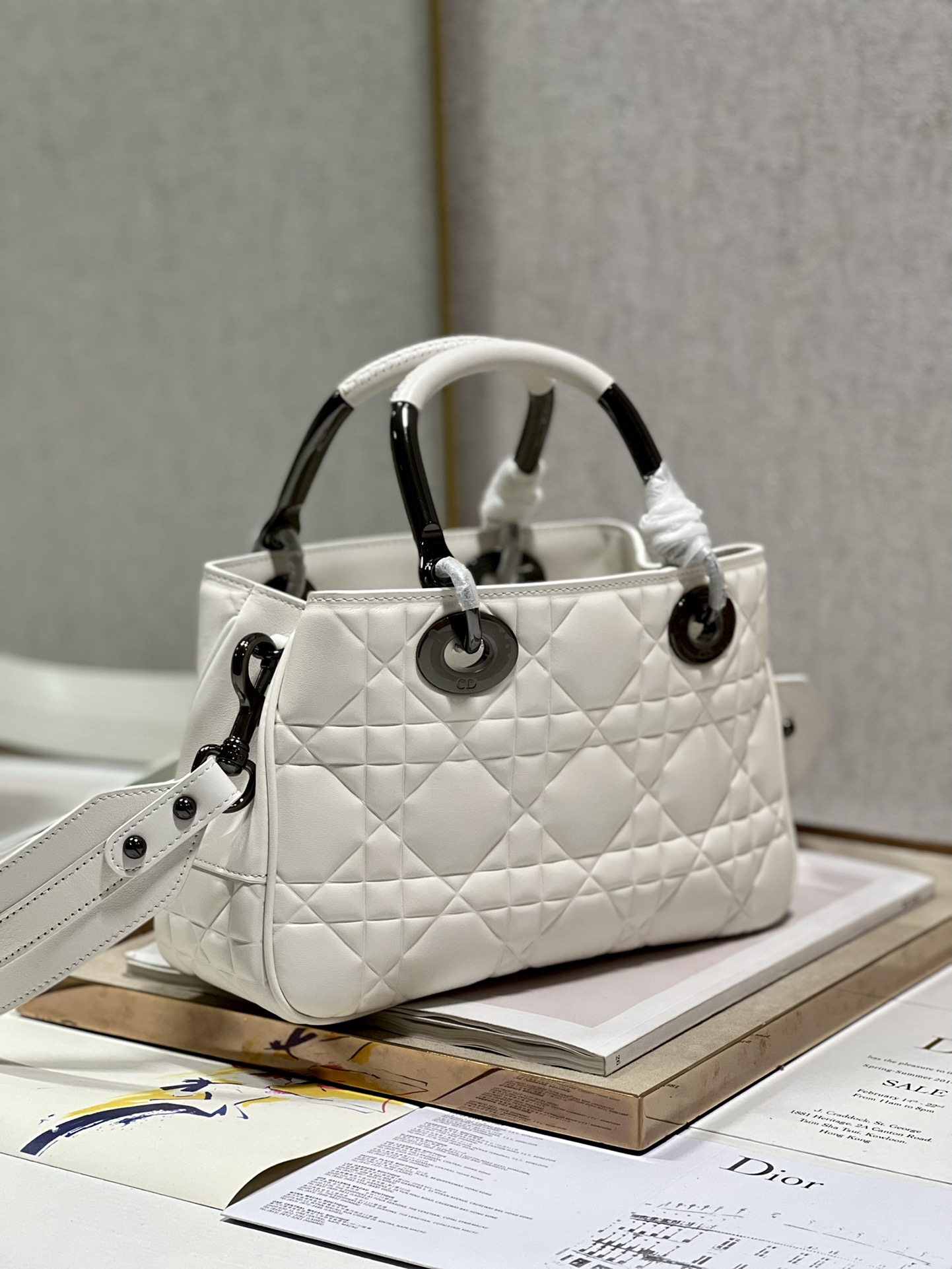 Lady Dior 95.22 Medium White Cannage Lambskin With Black Hardware 