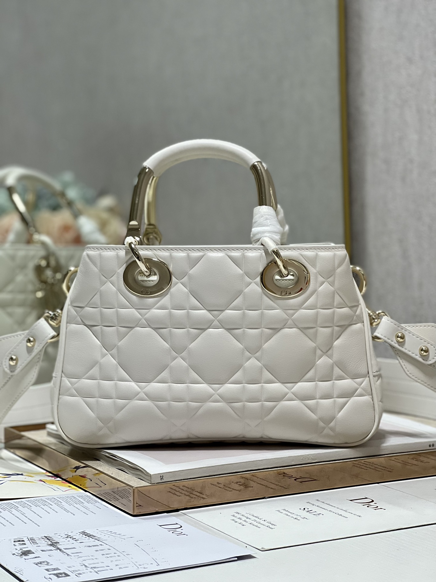 Lady Dior 95.22 Medium White Cannage Lambskin With Gold Hardware 