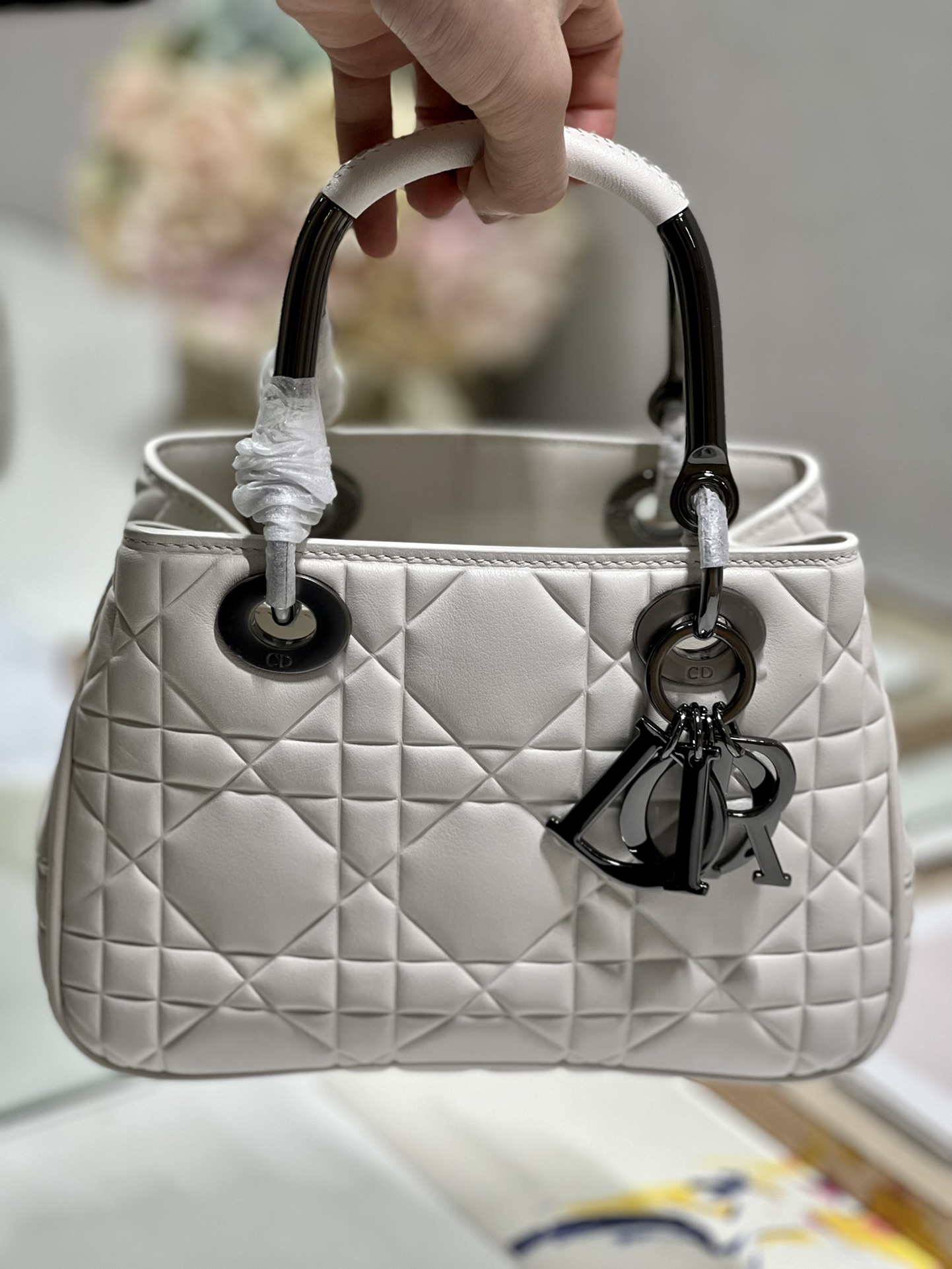 Lady Dior 95.22 Small White Cannage Lambskin With Black Hardware 