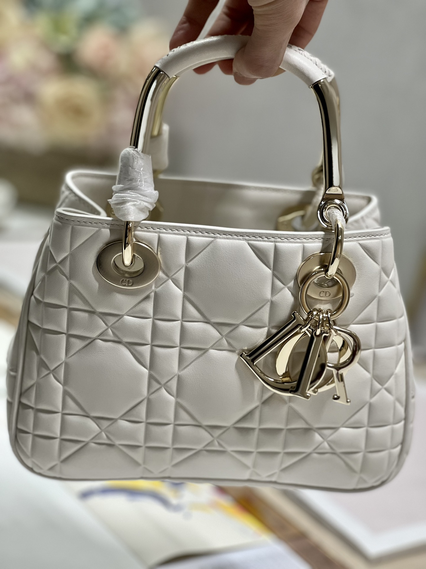 Lady Dior 95.22 Small White Cannage Lambskin With Gold Hardware 