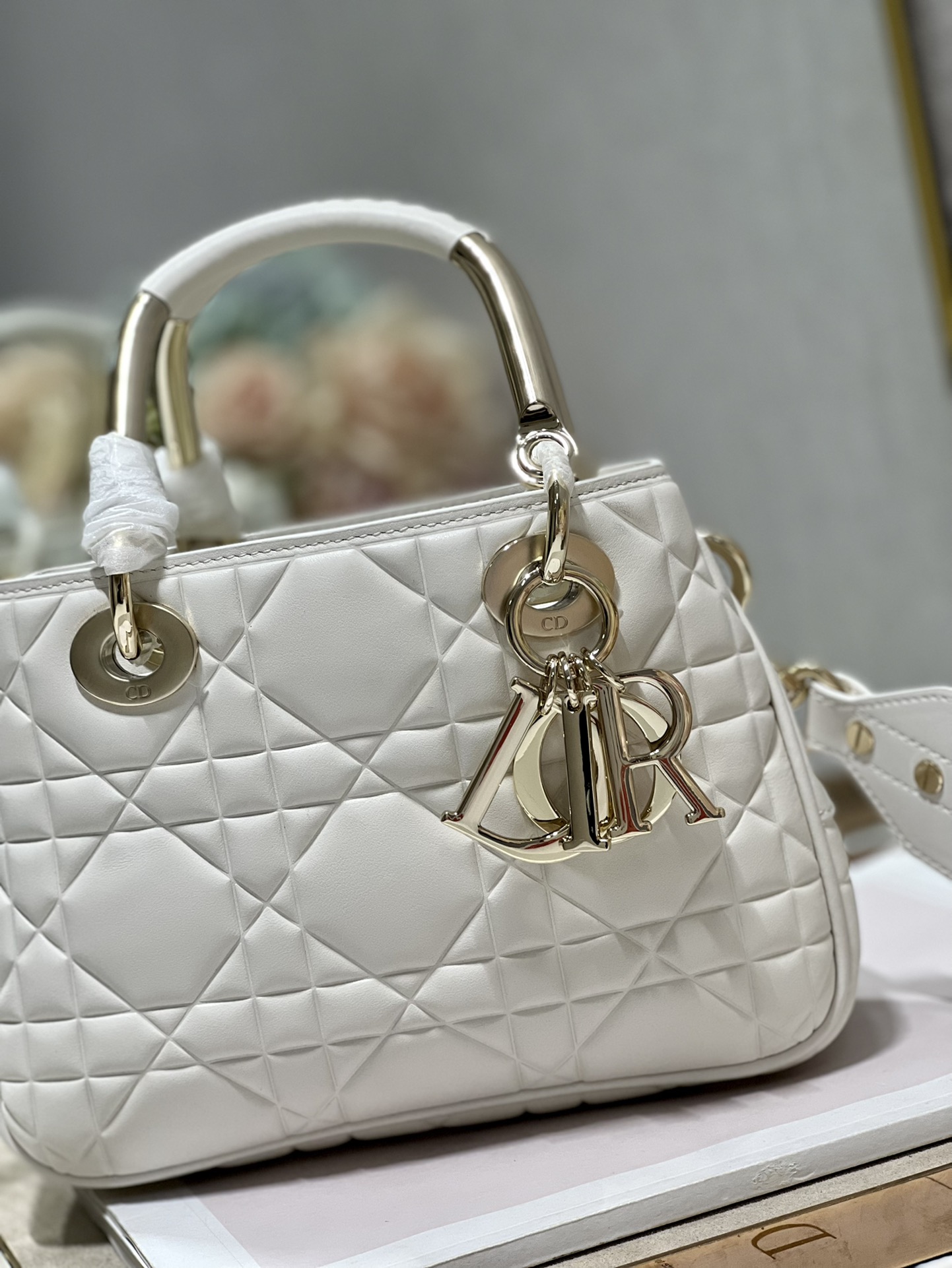 Lady Dior 95.22 Small White Cannage Lambskin With Gold Hardware 