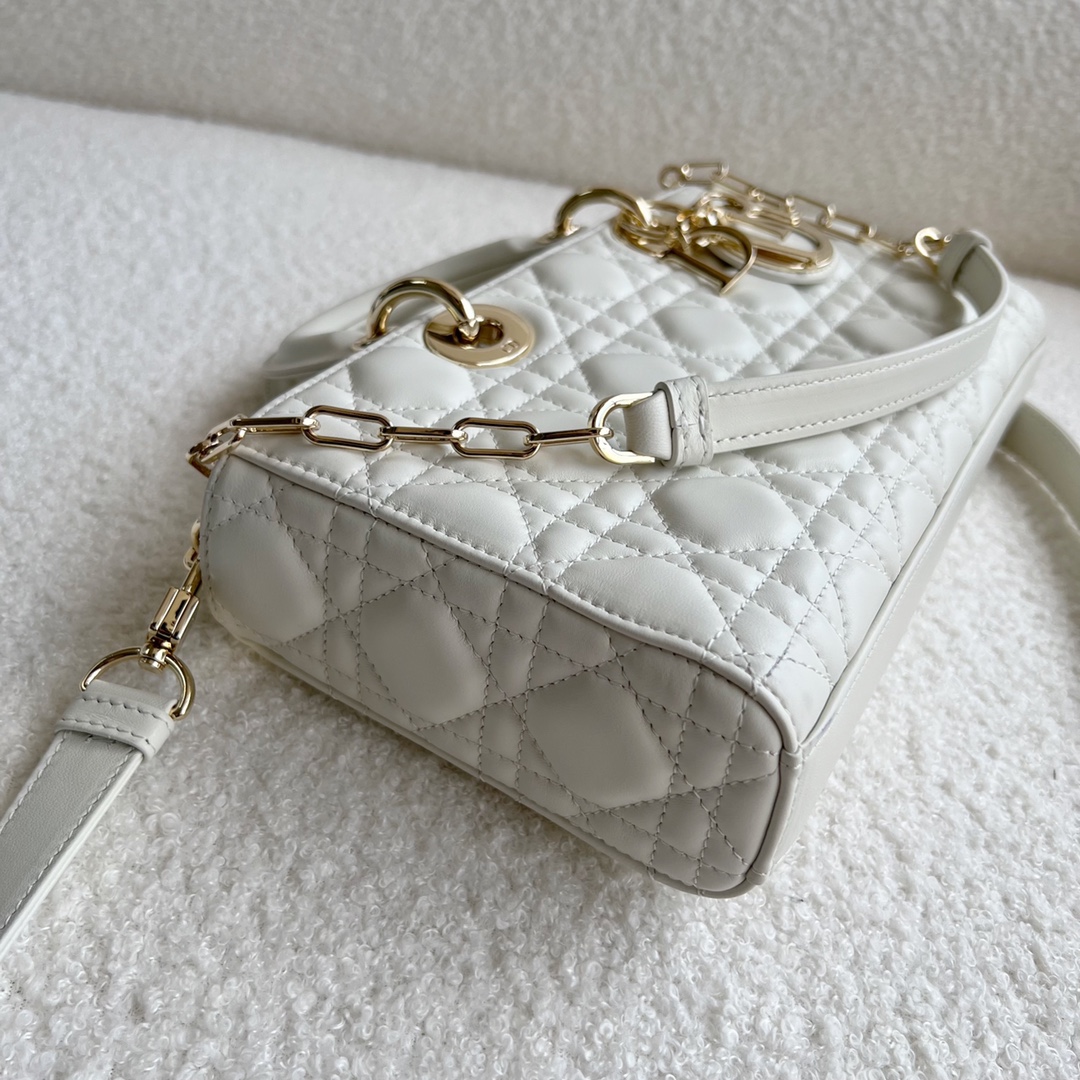 Lady Dior D-JOY Bag Latte Cannage Lambskin White