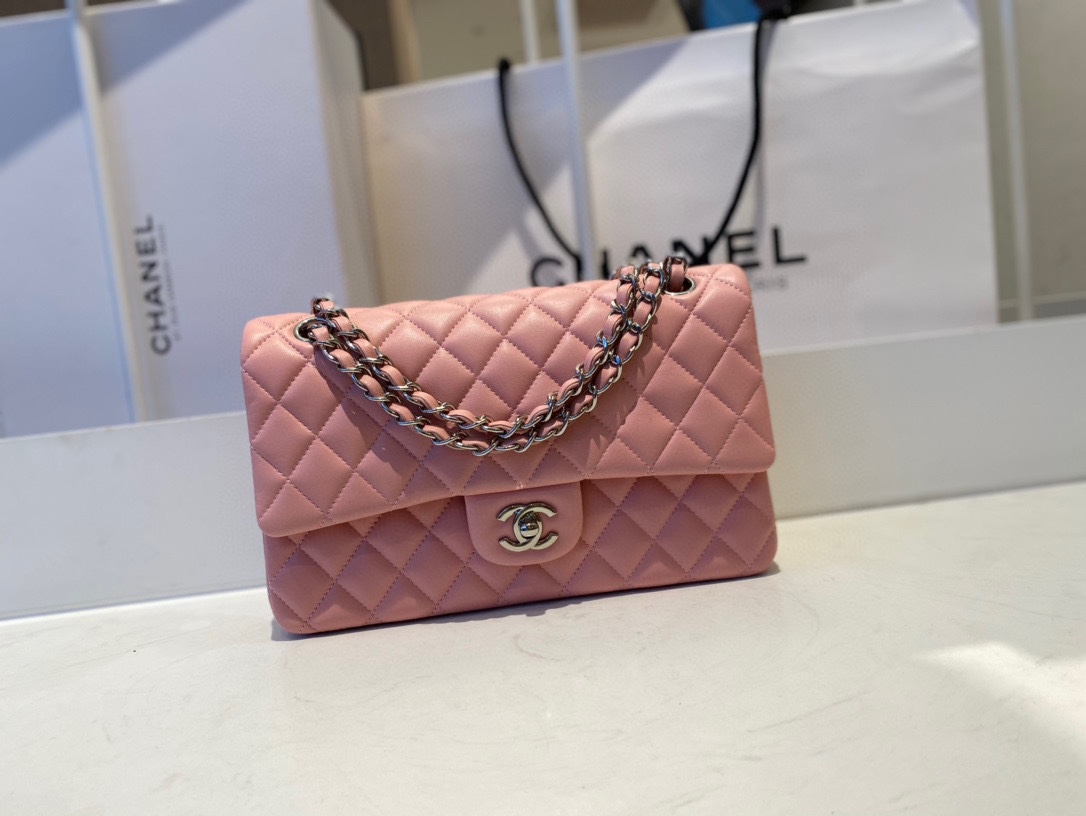 Limited Edition Chanel Classic Flap 17CM 20Cm 25CM Sheepskin Shoulder Bag High End Pink With Sliver