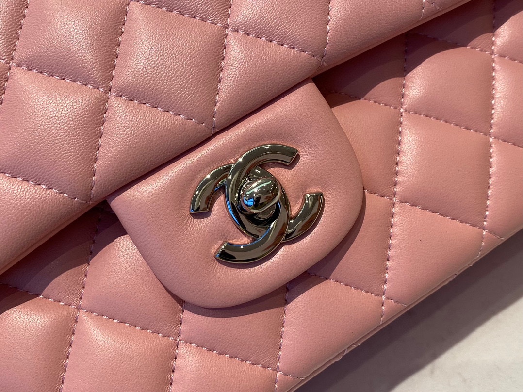 Limited Edition Chanel Classic Flap 17CM 20Cm 25CM Sheepskin Shoulder Bag High End Pink With Sliver