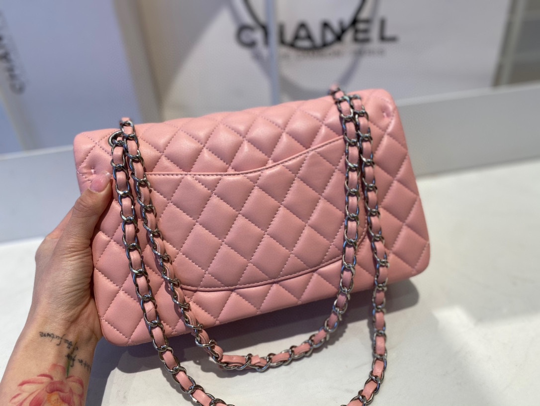 Limited Edition Chanel Classic Flap 17CM 20Cm 25CM Sheepskin Shoulder Bag High End Pink With Sliver