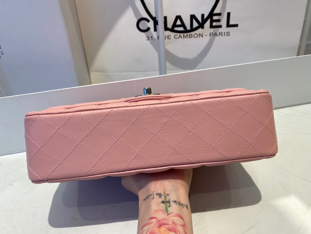 Limited Edition Chanel Classic Flap 17CM 20Cm 25CM Sheepskin Shoulder Bag High End Pink With Sliver