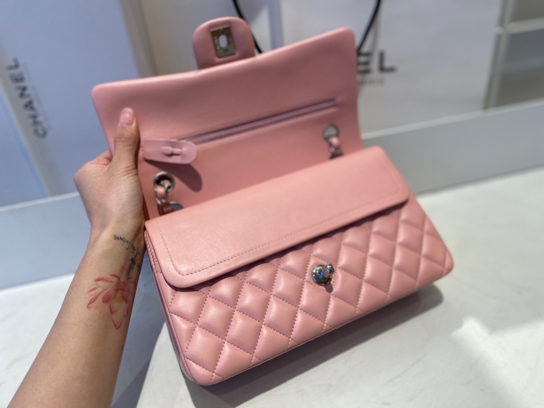 Limited Edition Chanel Classic Flap 17CM 20Cm 25CM Sheepskin Shoulder Bag High End Pink With Sliver