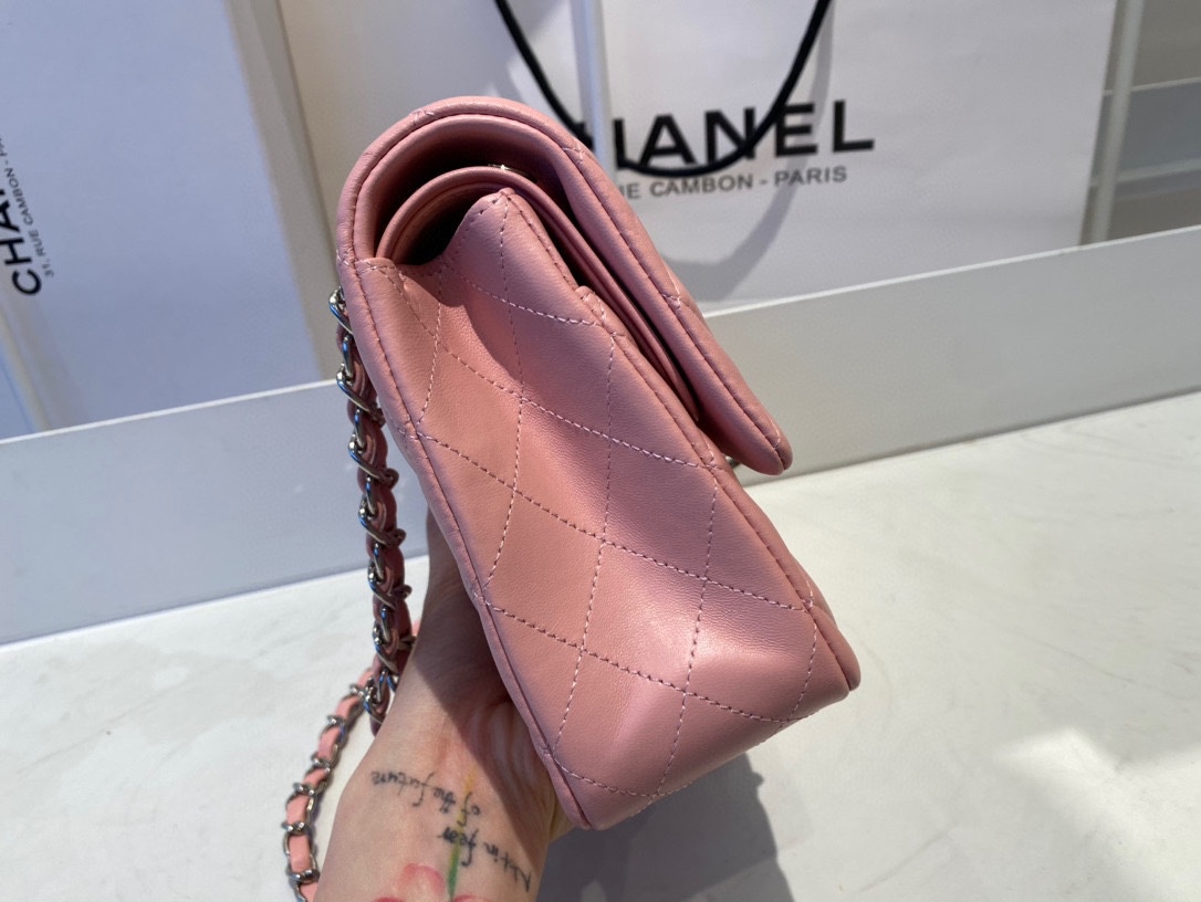 Limited Edition Chanel Classic Flap 17CM 20Cm 25CM Sheepskin Shoulder Bag High End Pink With Sliver