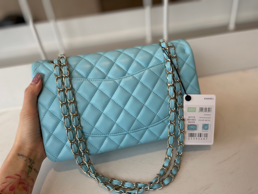 Limited Edition Chanel Classic Flap 17CM 20Cm 25CM Sheepskin Shoulder Bag With Light Gold High End Light Blue