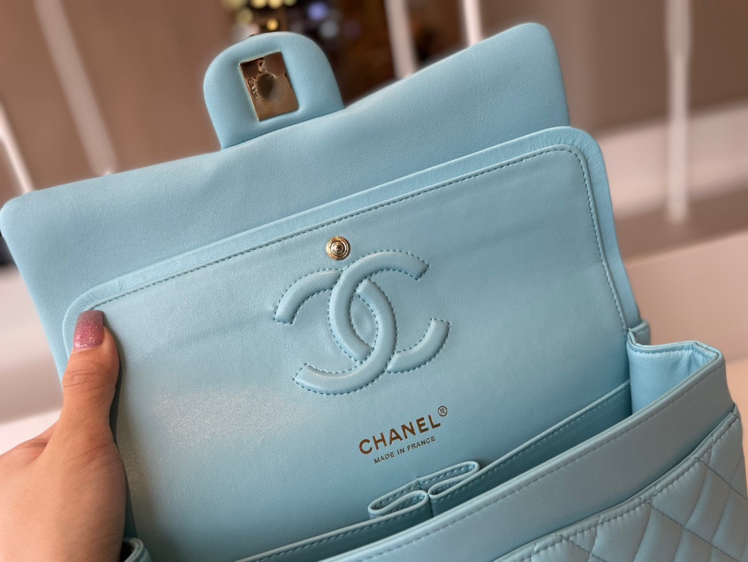 Limited Edition Chanel Classic Flap 17CM 20Cm 25CM Sheepskin Shoulder Bag With Light Gold High End Light Blue