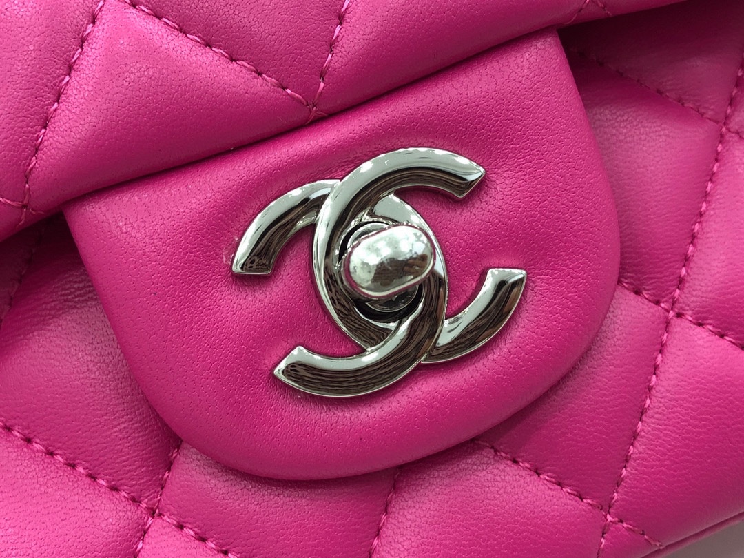 Limited Edition Chanel Classic Flap 17CM 20Cm 25CM Sheepskin Shoulder Bag With Light Gold High End Rose